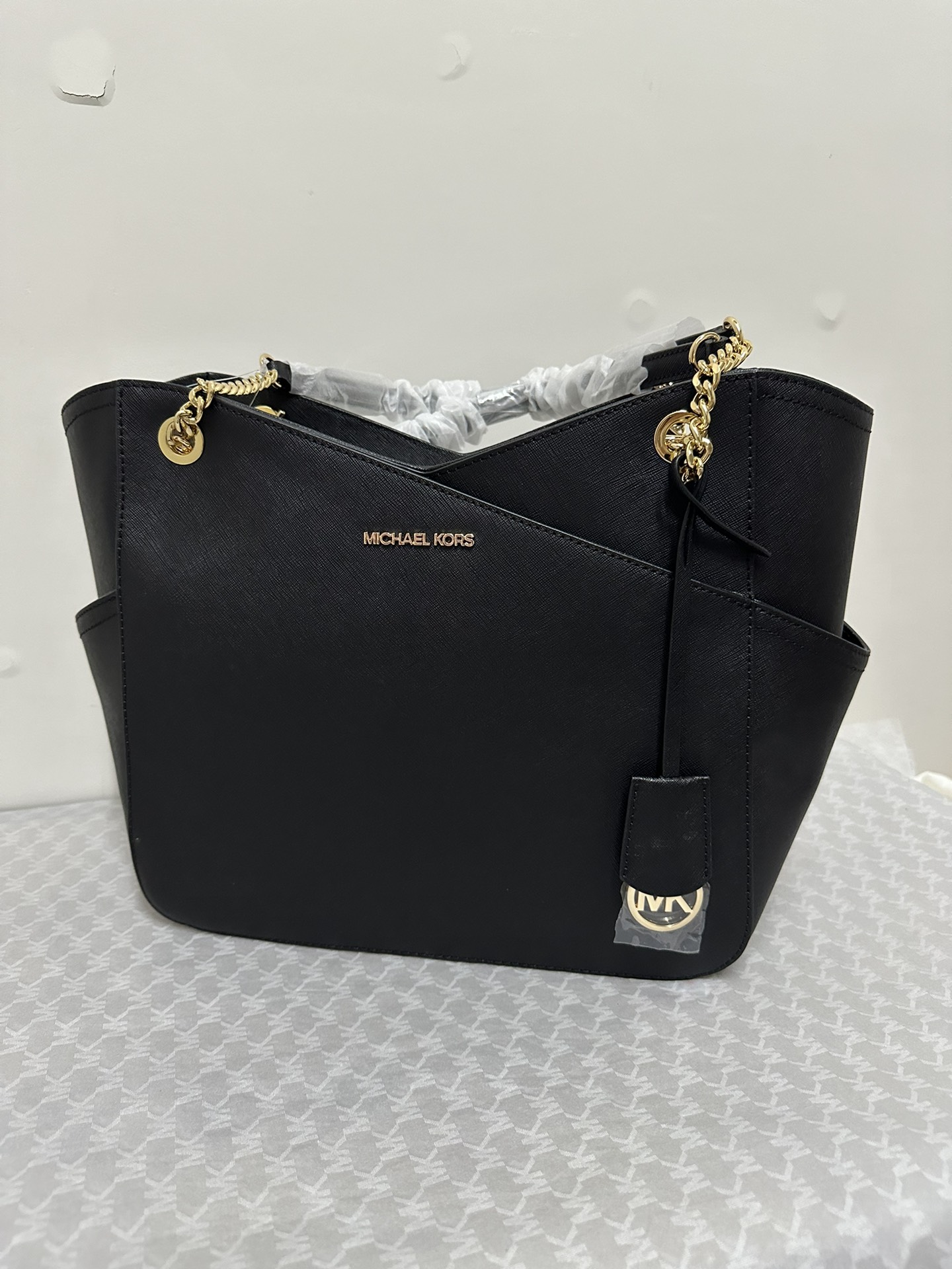 Michael Kors 2024年新款山型购物袋