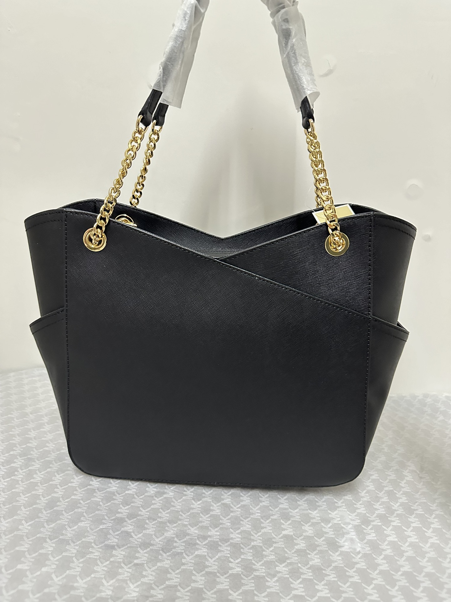 Michael Kors 2024年新款山型购物袋