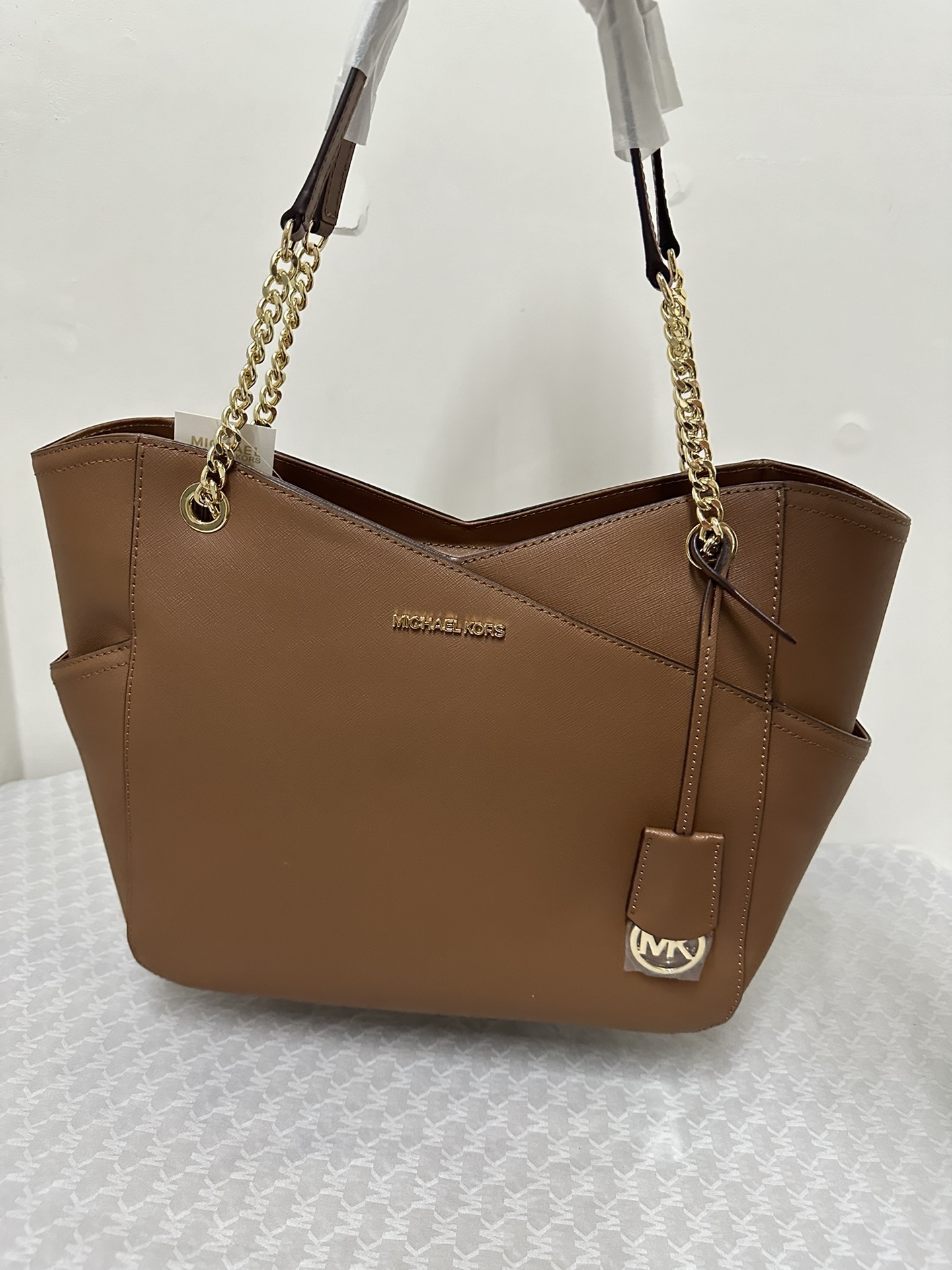Michael Kors 2024年新款山型购物袋