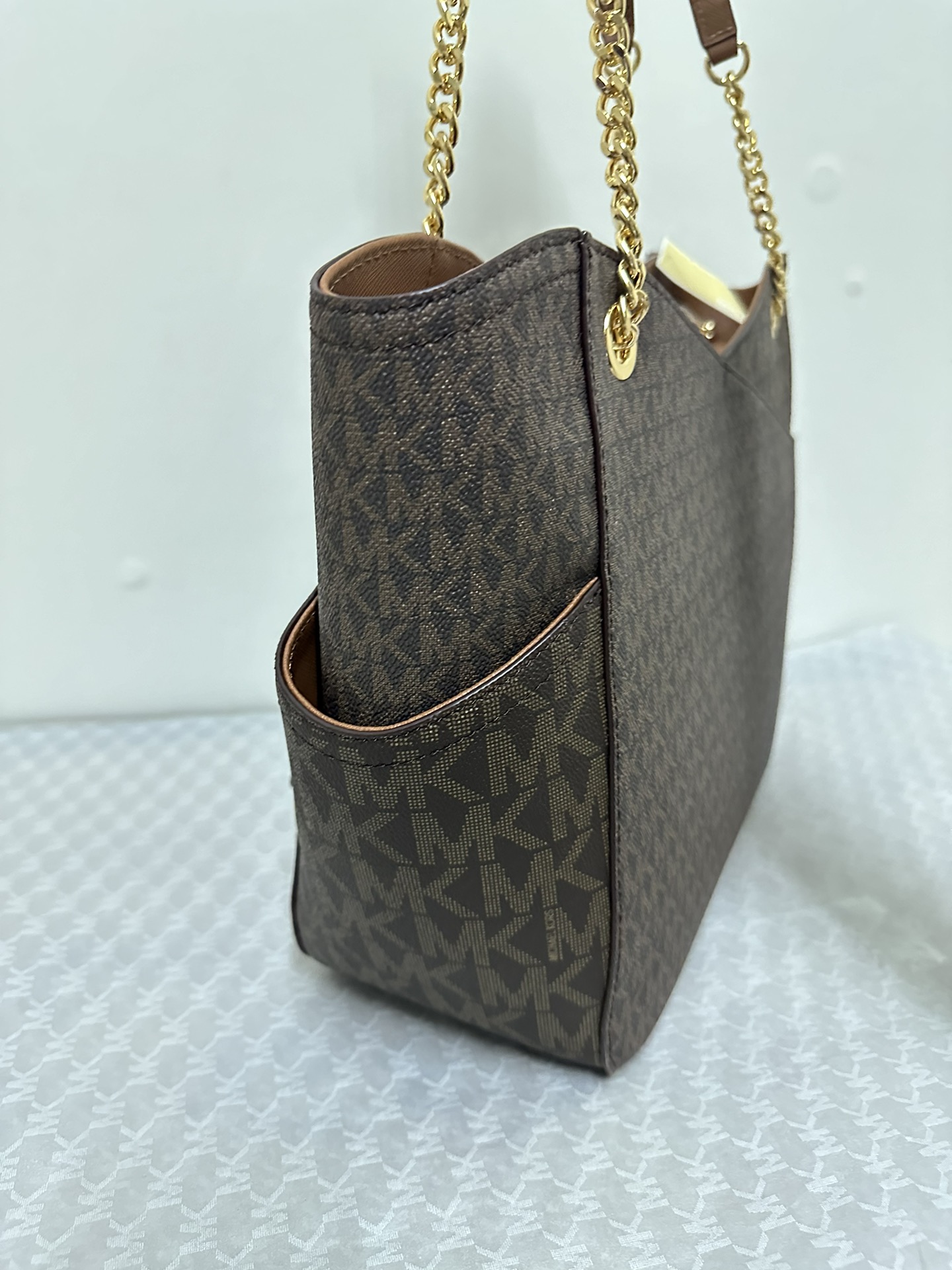 Michael Kors 2024年新款山型购物袋