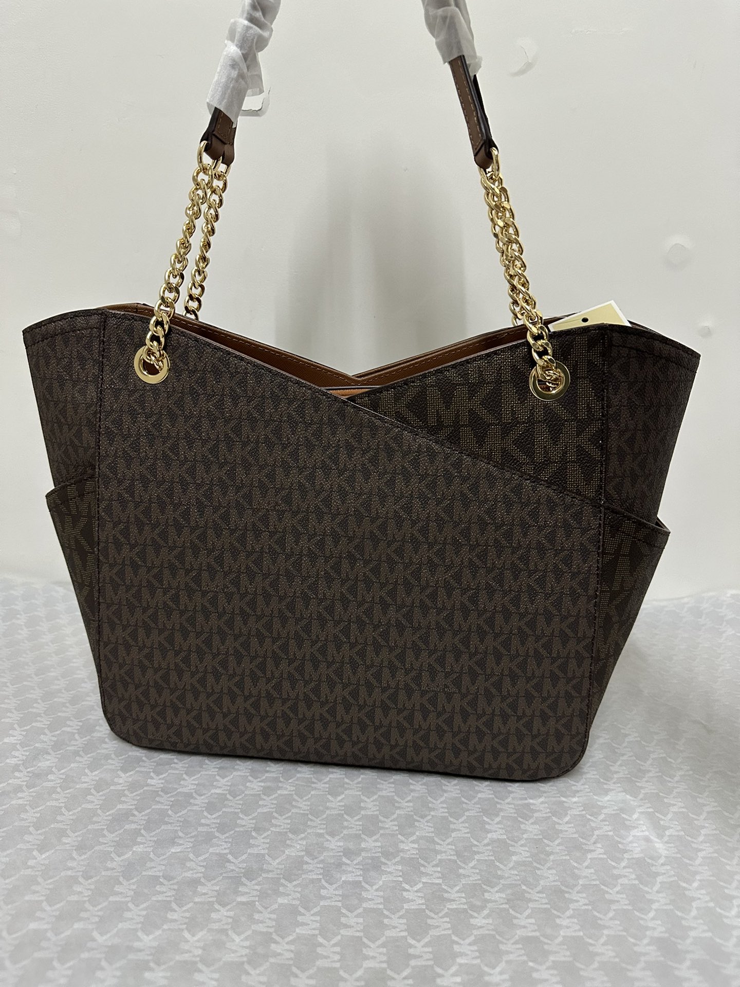 Michael Kors 2024年新款山型购物袋