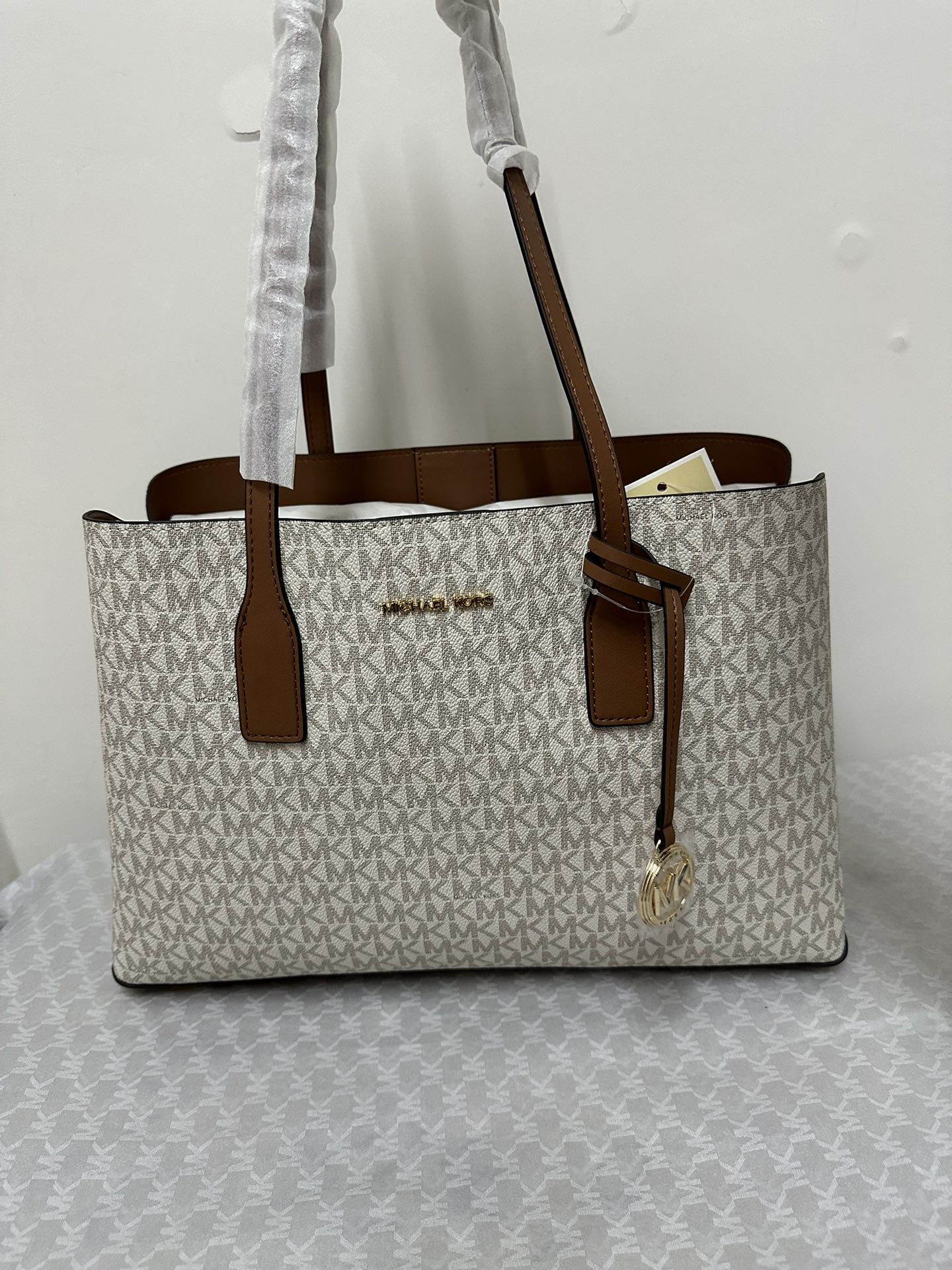 Michael Kors ～2024年新款中号托特包