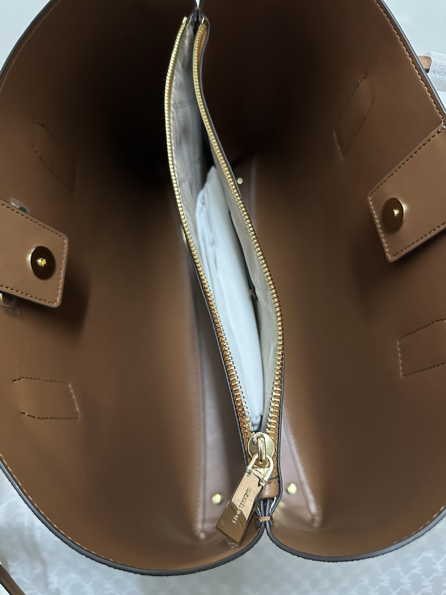 Michael Kors ～2024年新款中号托特包
