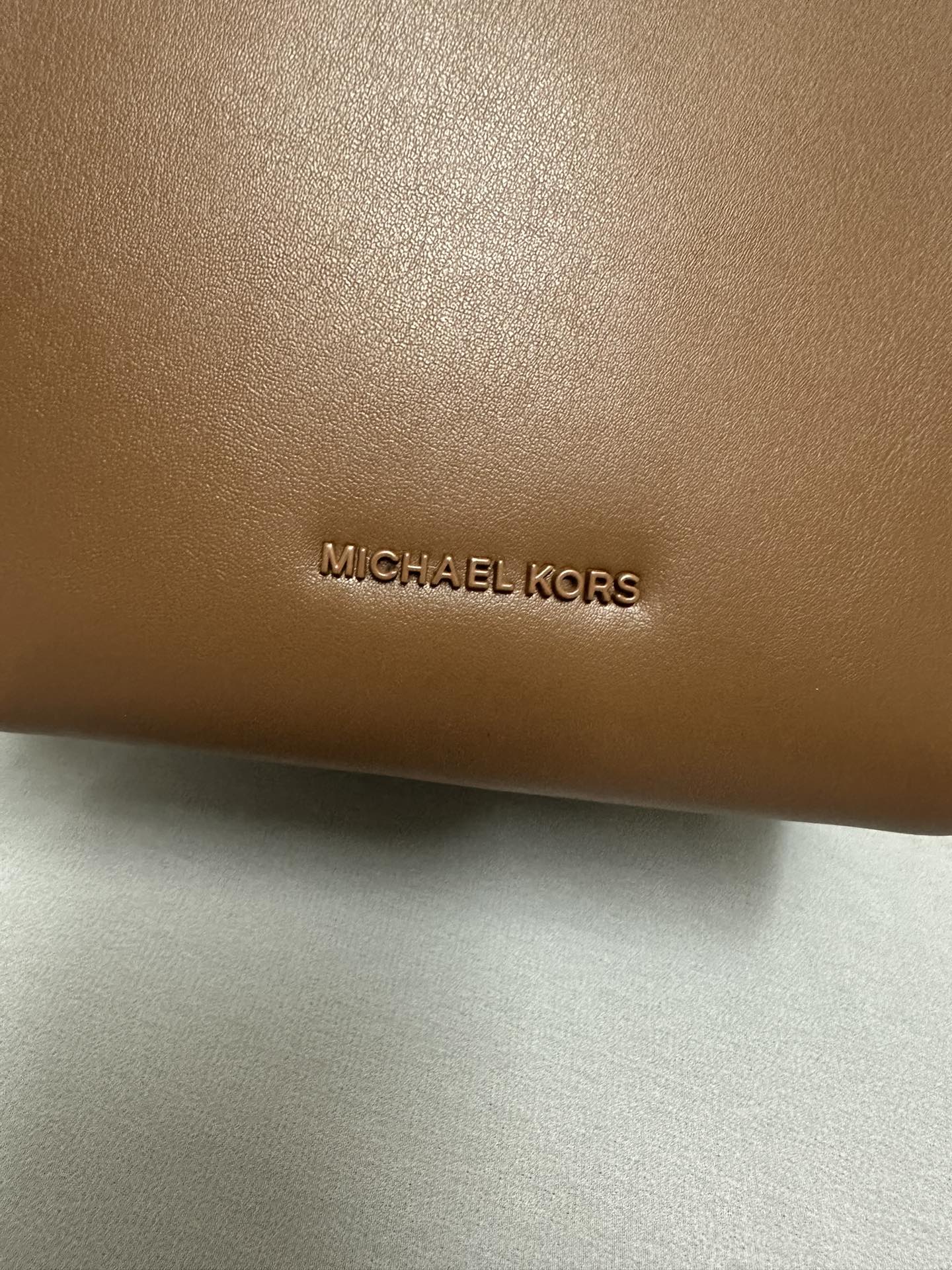 Michael Kors Mk折叠托特包小号，棕色