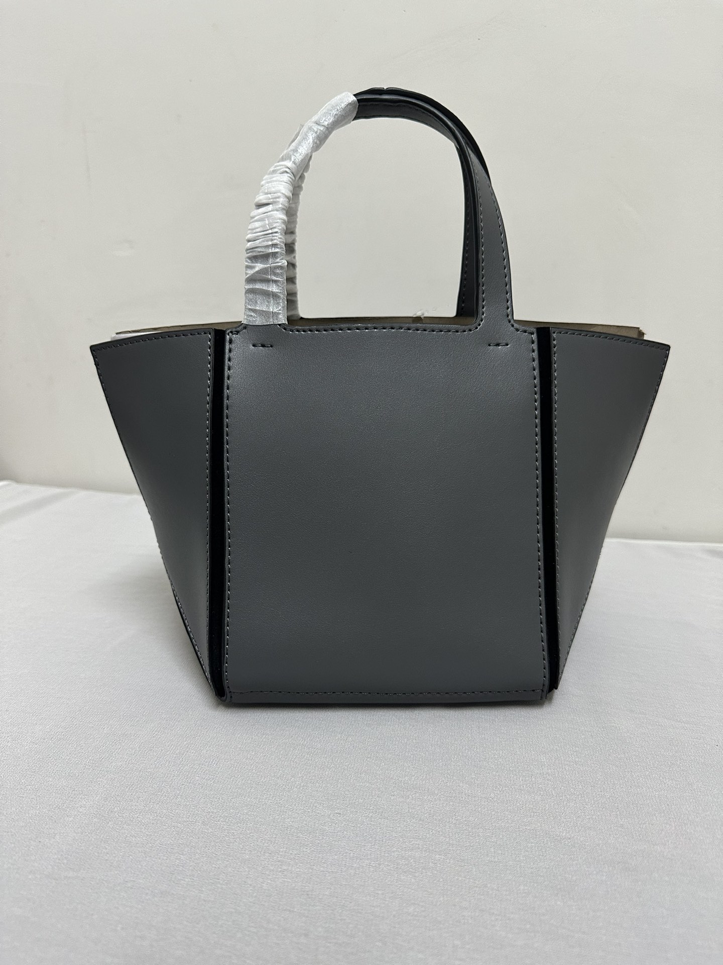 Michael Kors Mk折叠托特包小号，灰色