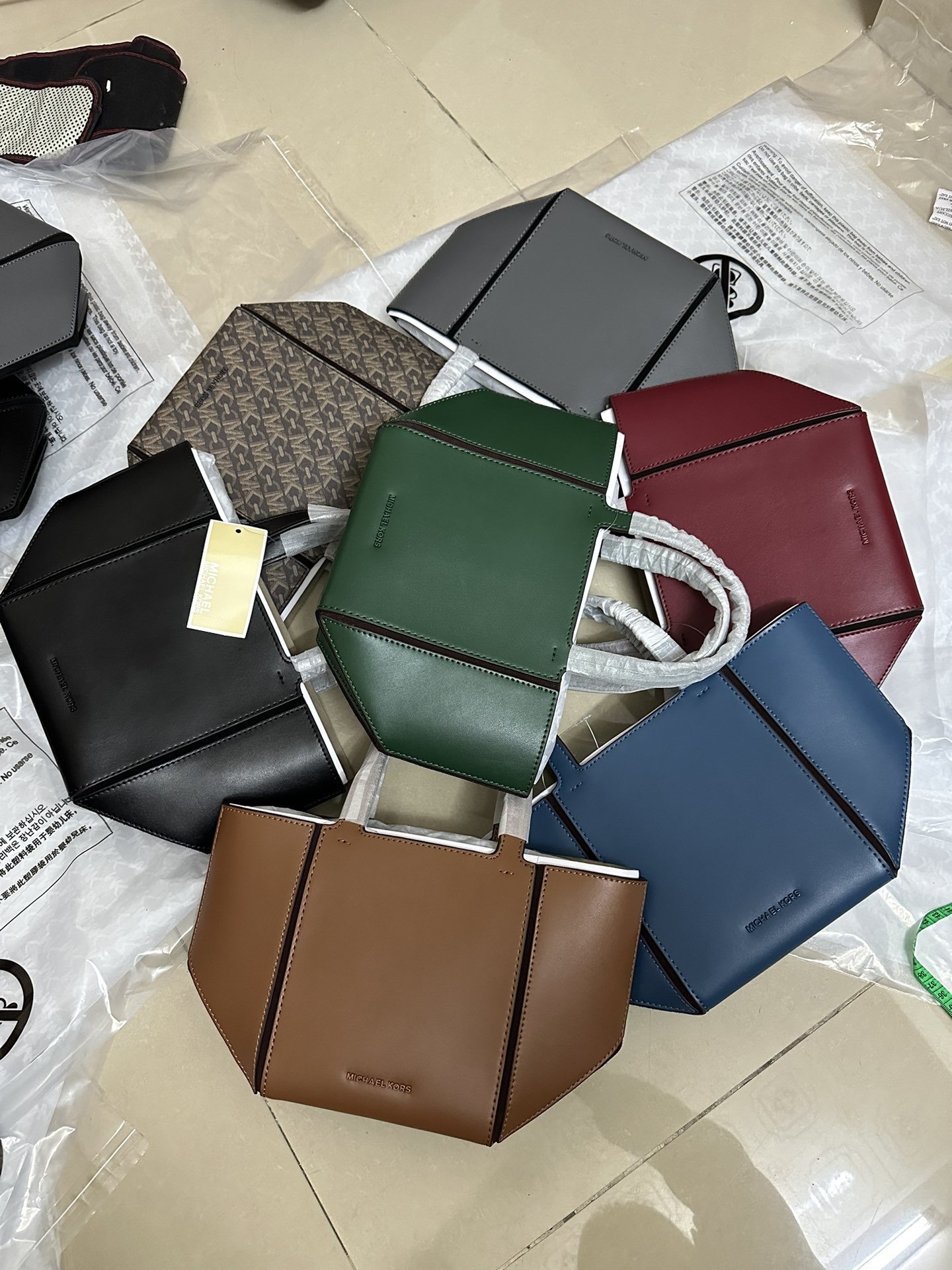 Michael Kors Mk折叠托特包小号，7色