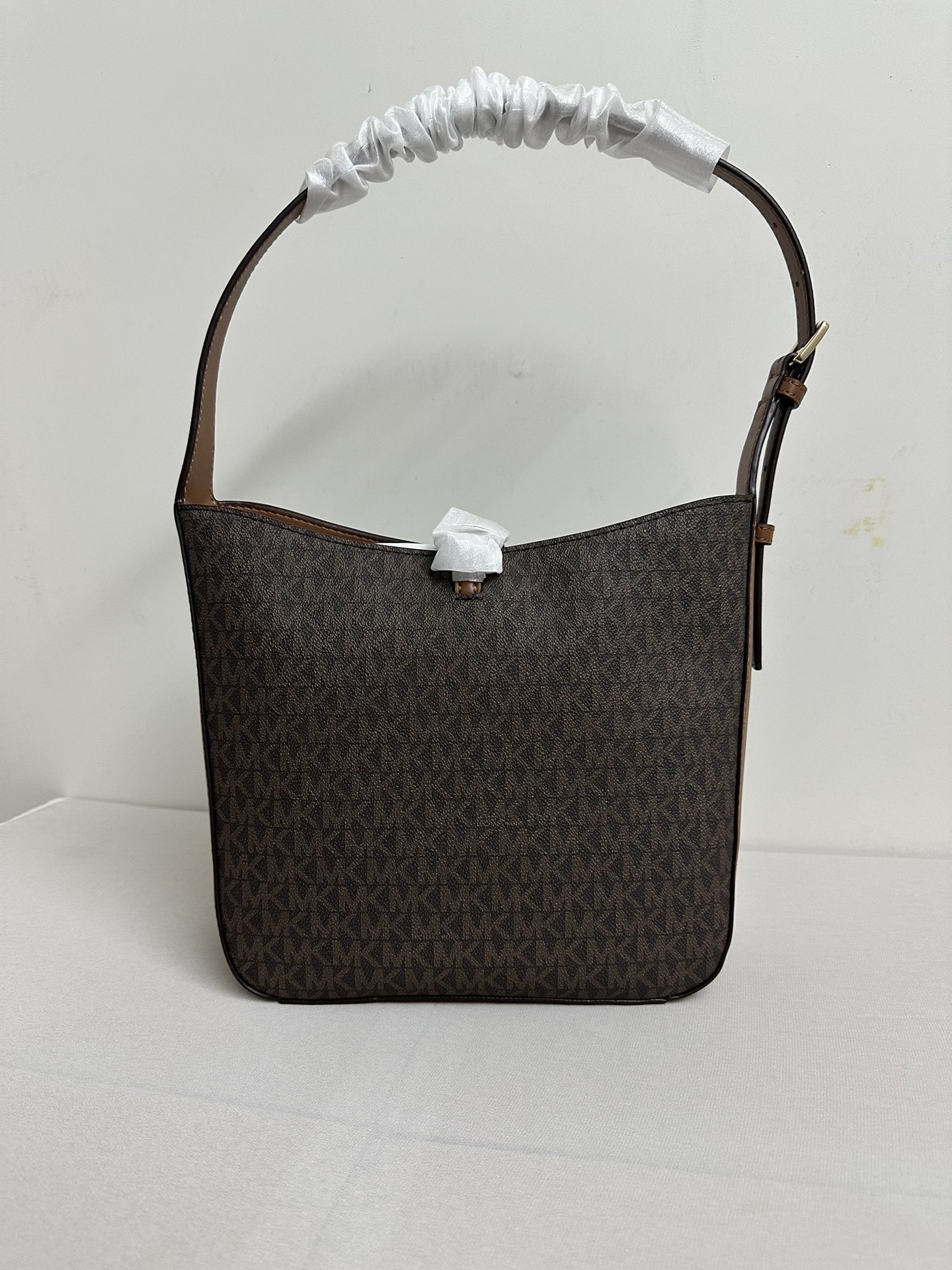 Michael Kors 2024年新款水桶包