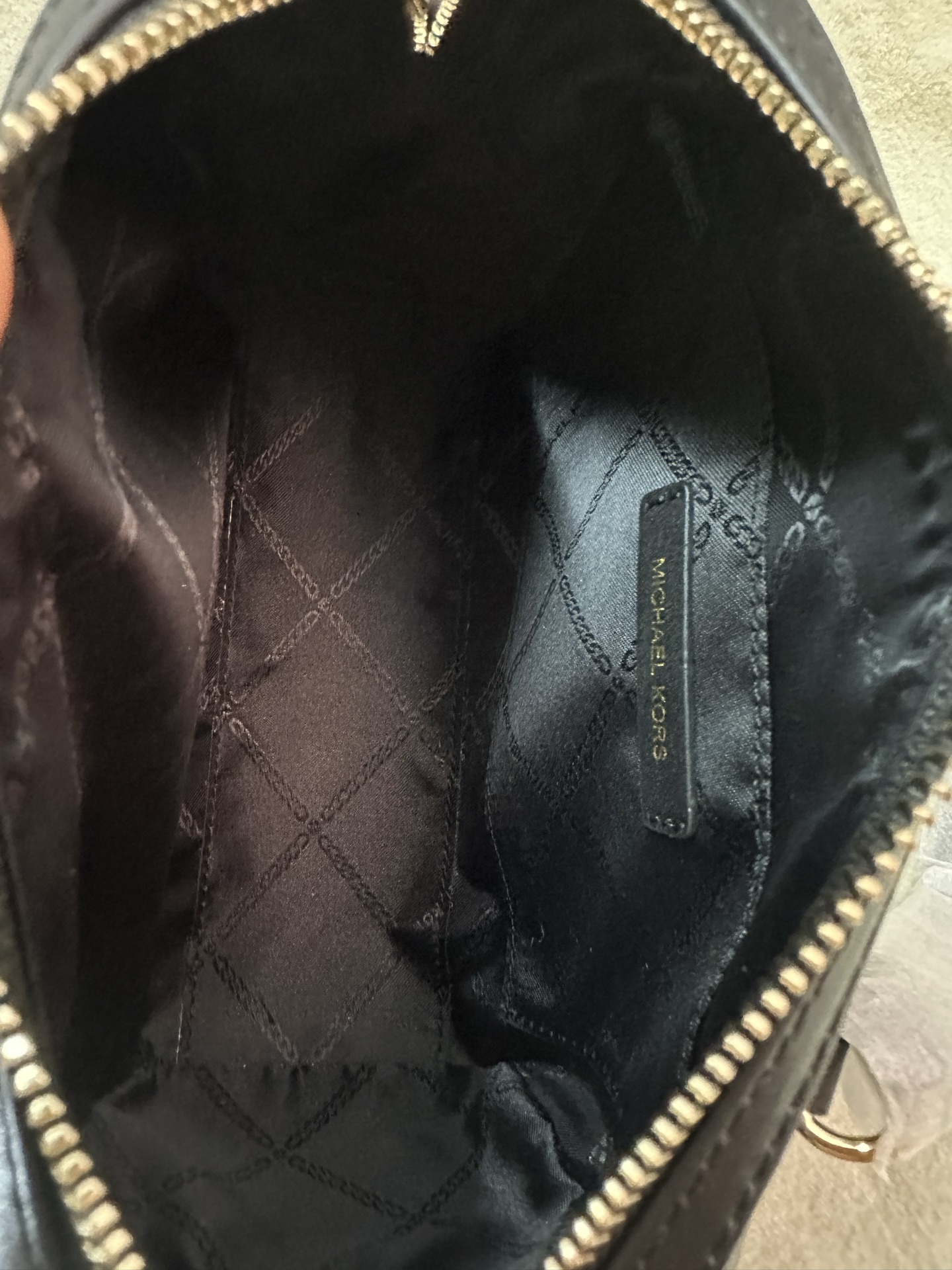 Michael Kors MICHAEL KORS迈克高仕 MK Travel 女士小号老花手提斜挎包 此款 Travel 小号老花手提包
