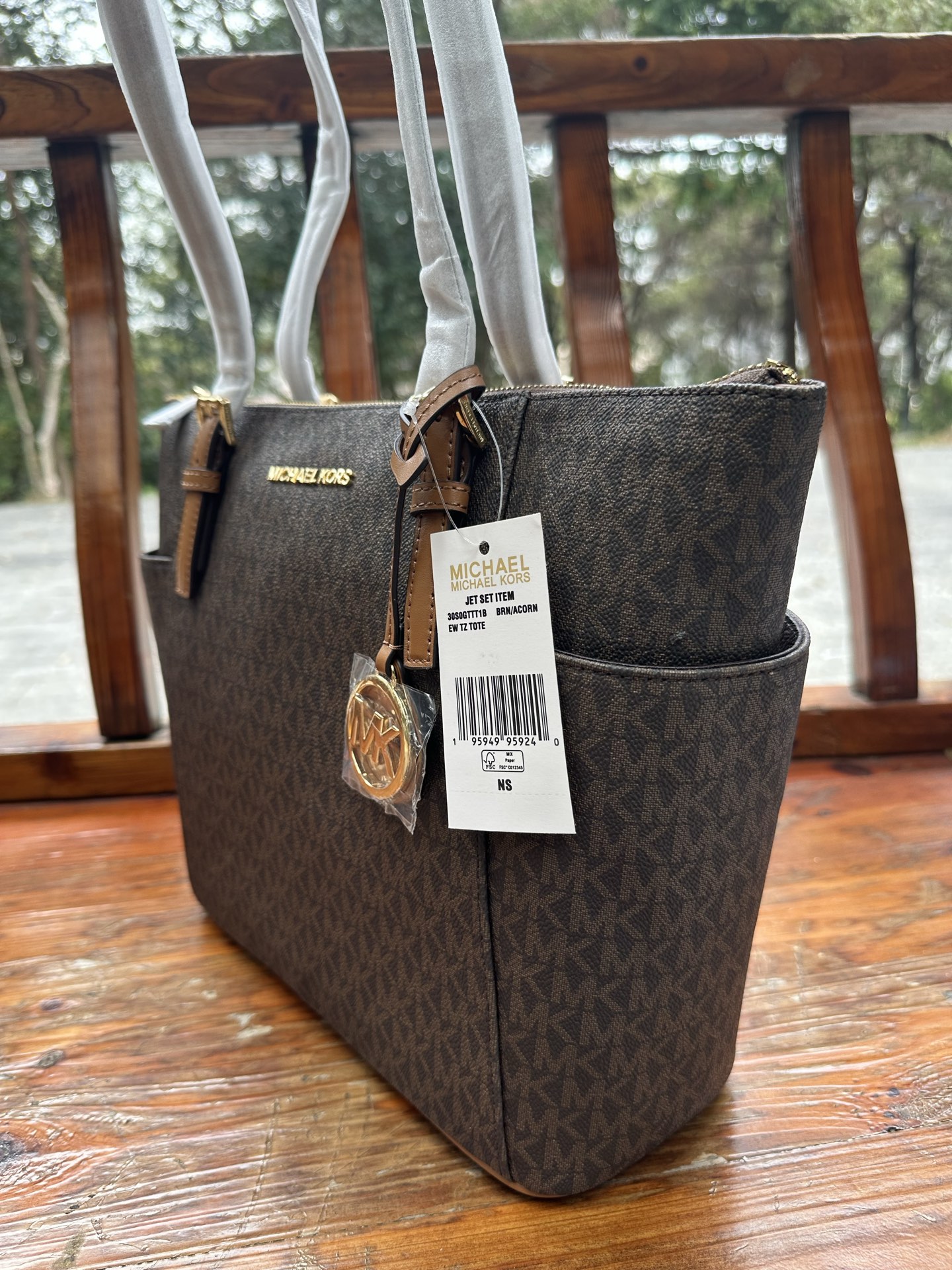 Michael Kors 耳朵购物袋