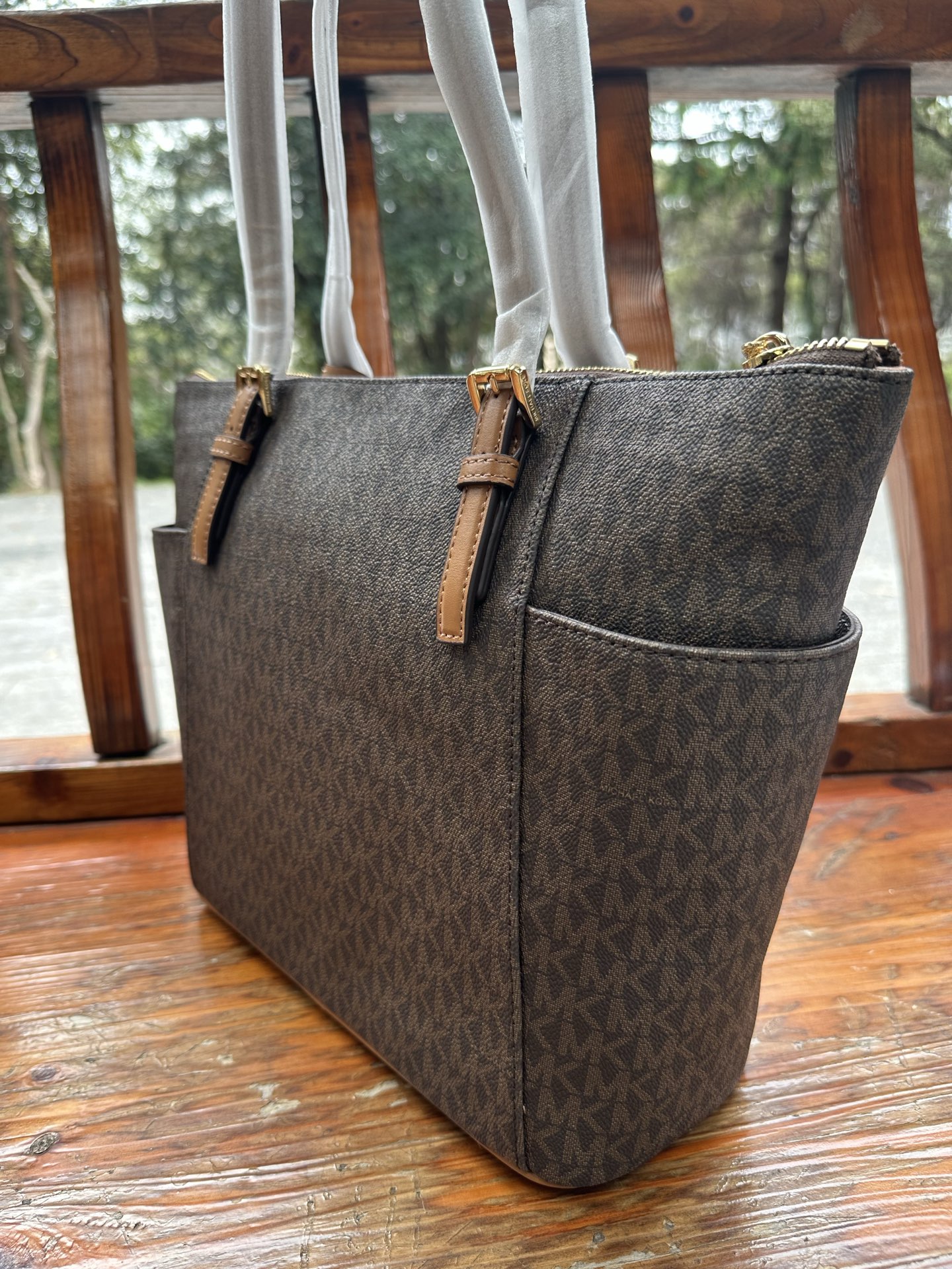Michael Kors 耳朵购物袋