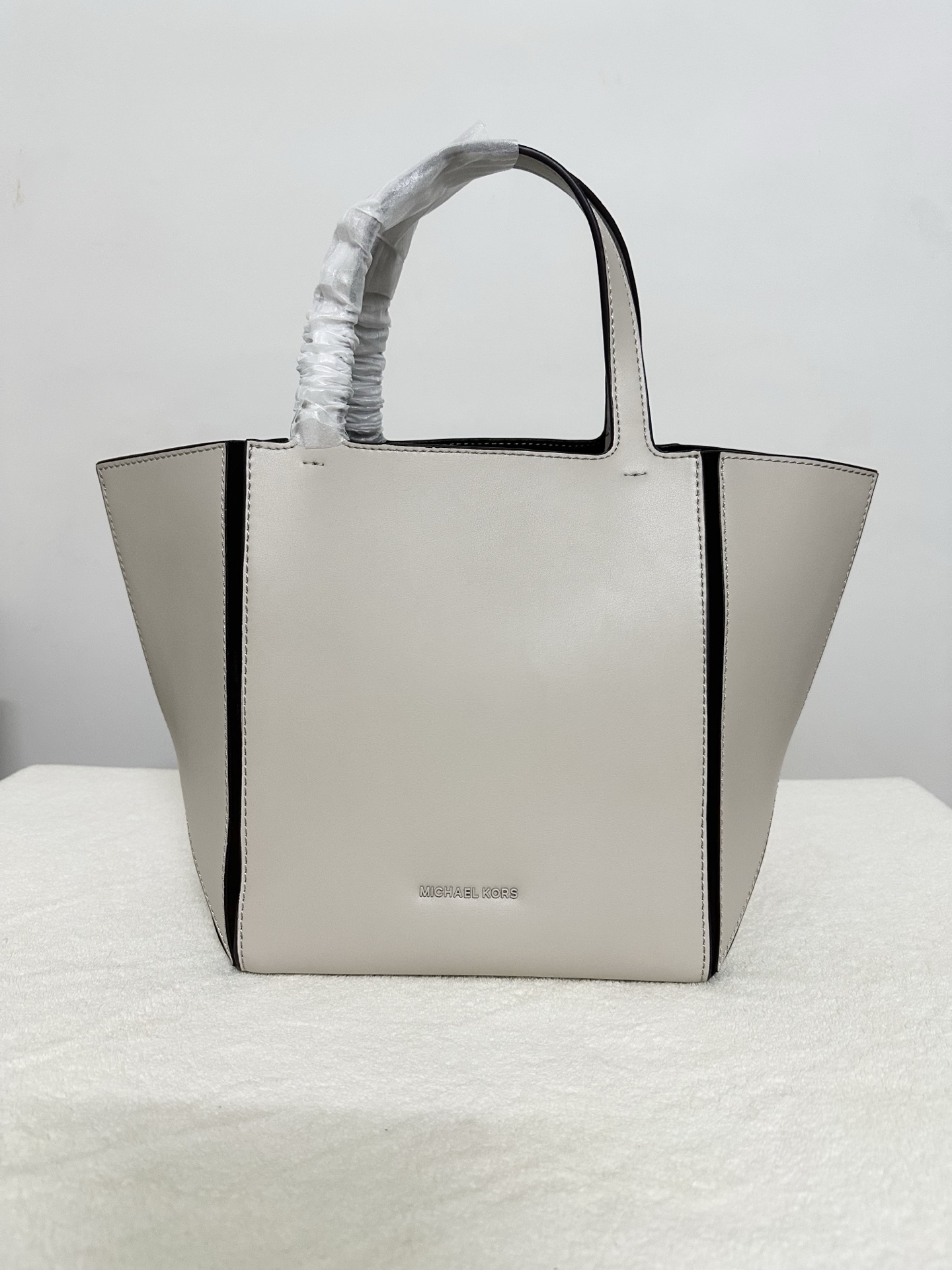 Michael Kors 202 5年杨紫同款中号折叠