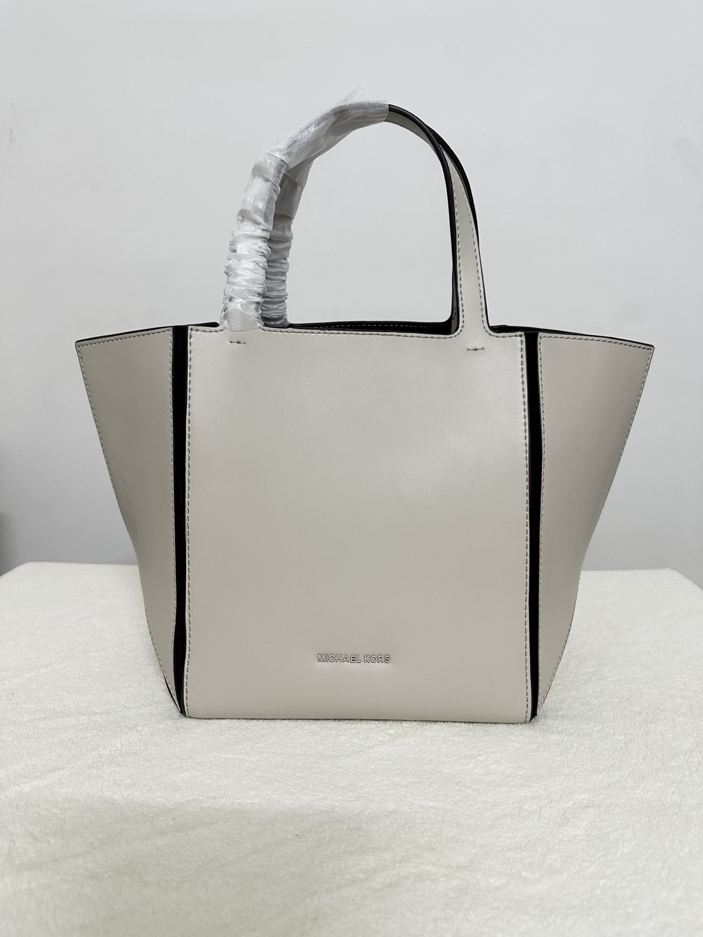 Michael Kors 202 5年杨紫同款中号折叠
