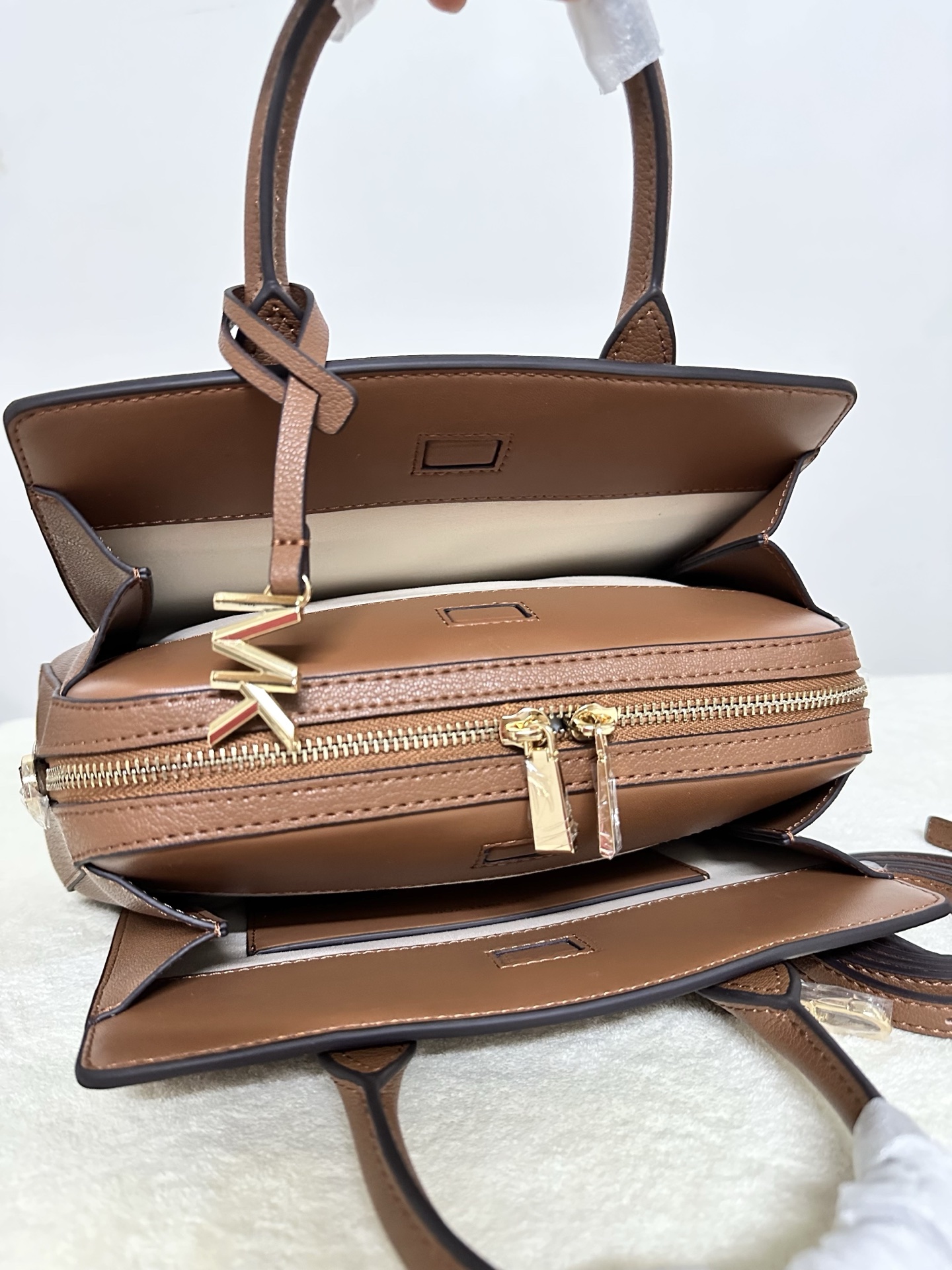 Michael Kors MK Laila 女士小号手提包斜挎包 橡果棕