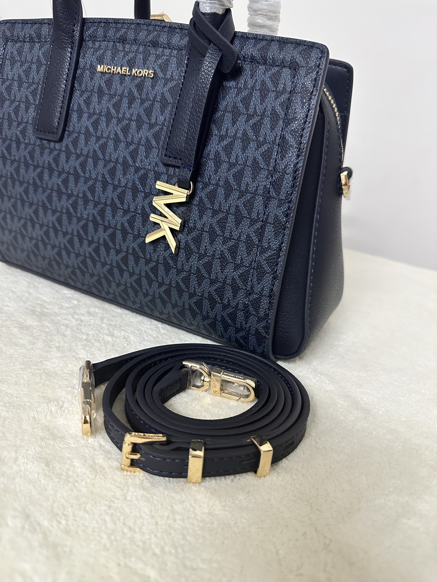 Michael Kors MK Laila 女士小号手提包斜挎包：深兰拼
