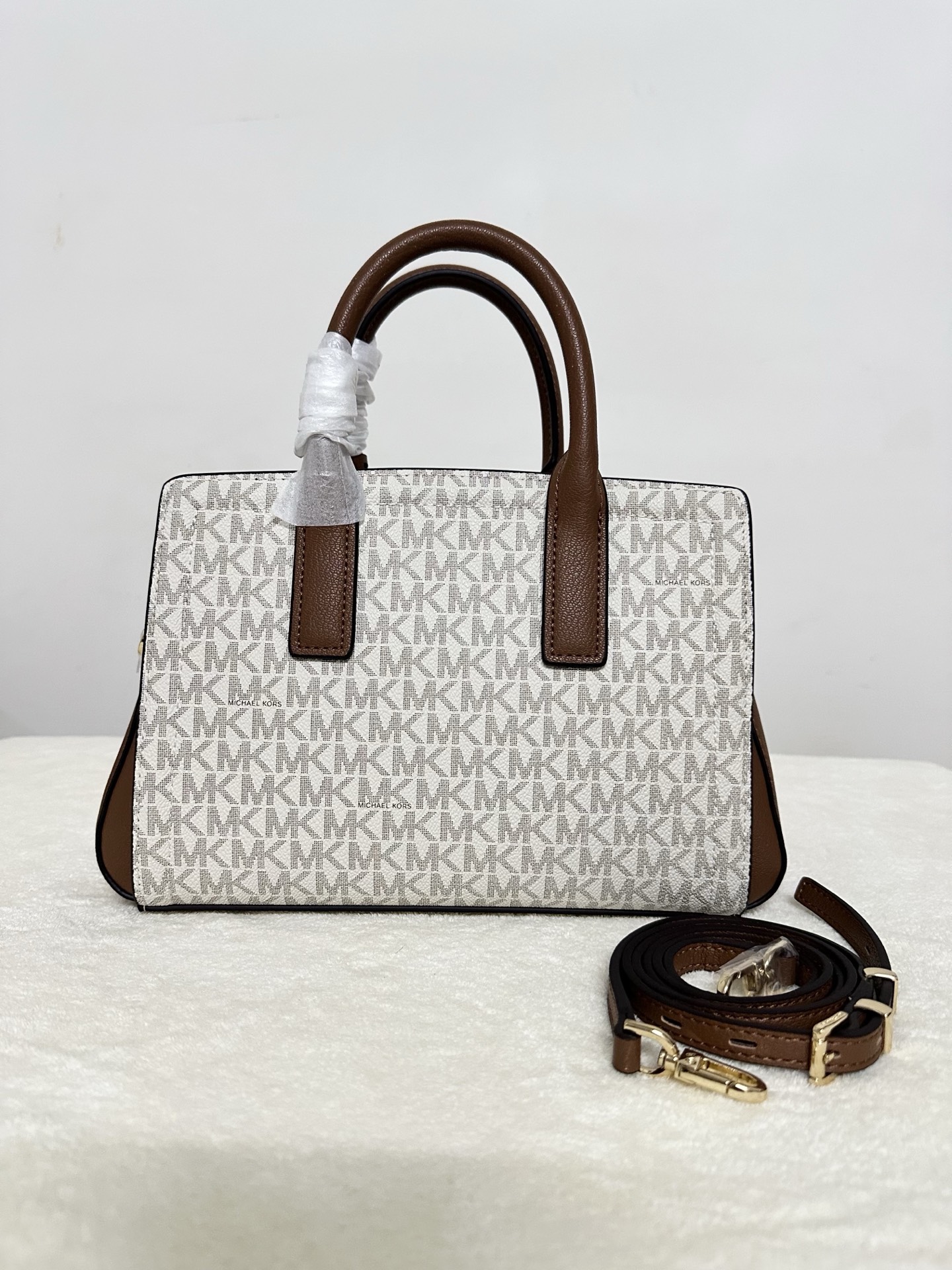 Michael Kors MK Laila 女士小号手提包斜挎包：香草白拼棕