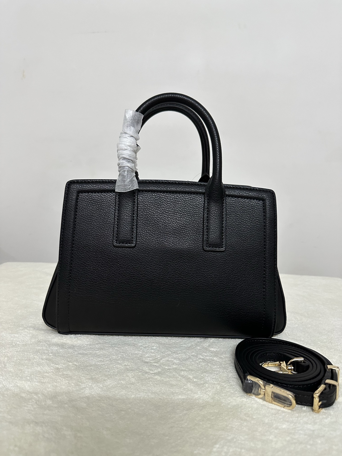 Michael Kors MK Laila 女士小号手提包斜挎包、黑色