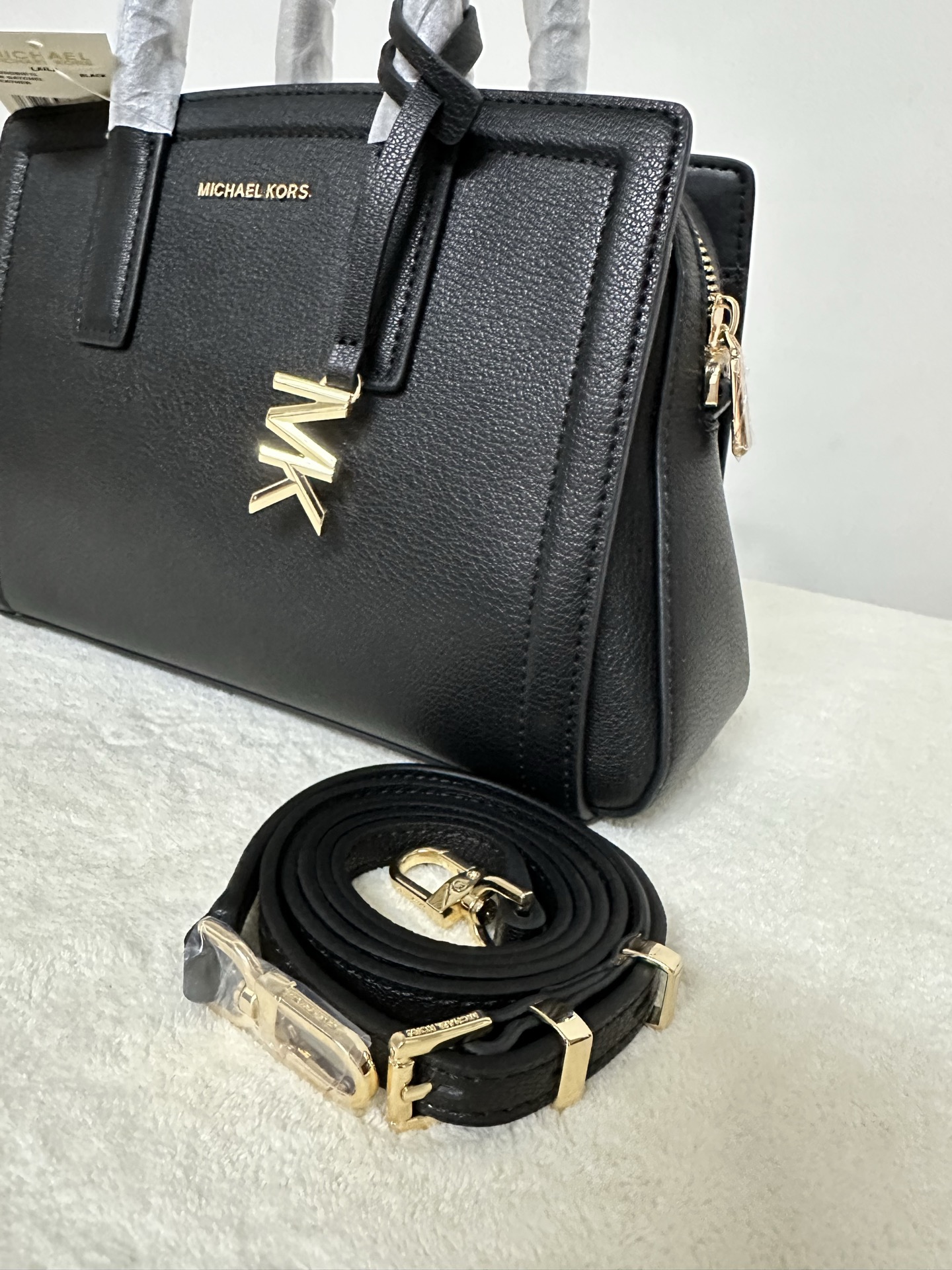 Michael Kors MK Laila 女士小号手提包斜挎包、黑色