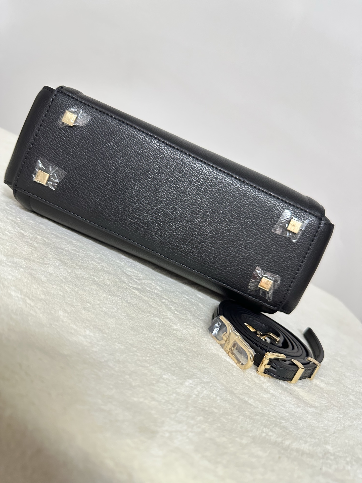Michael Kors MK Laila 女士小号手提包斜挎包、黑色