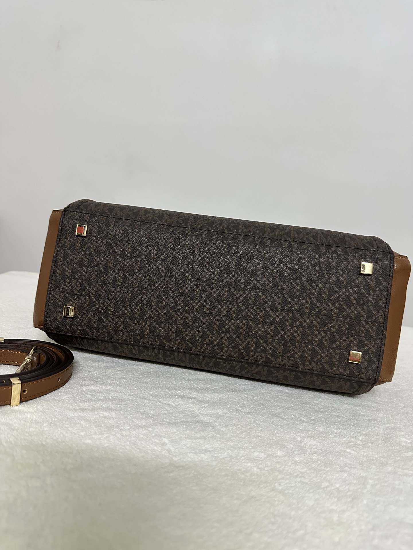 Michael Kors MK Laila 女士手提包斜挎包 ，啡拼棕