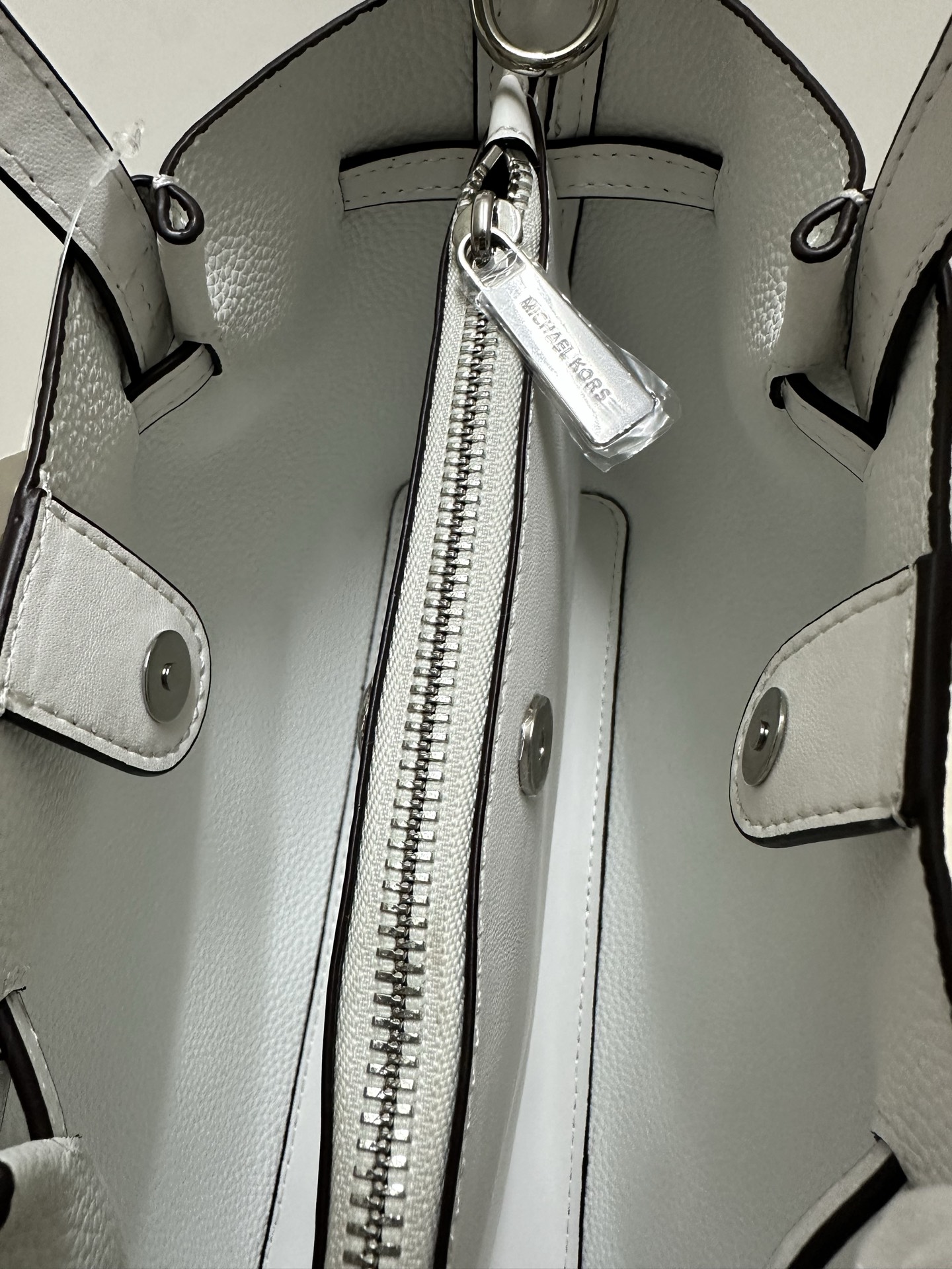 Michael Kors MK Carson 女士小号马衔扣手提包斜挎包橡果棕
