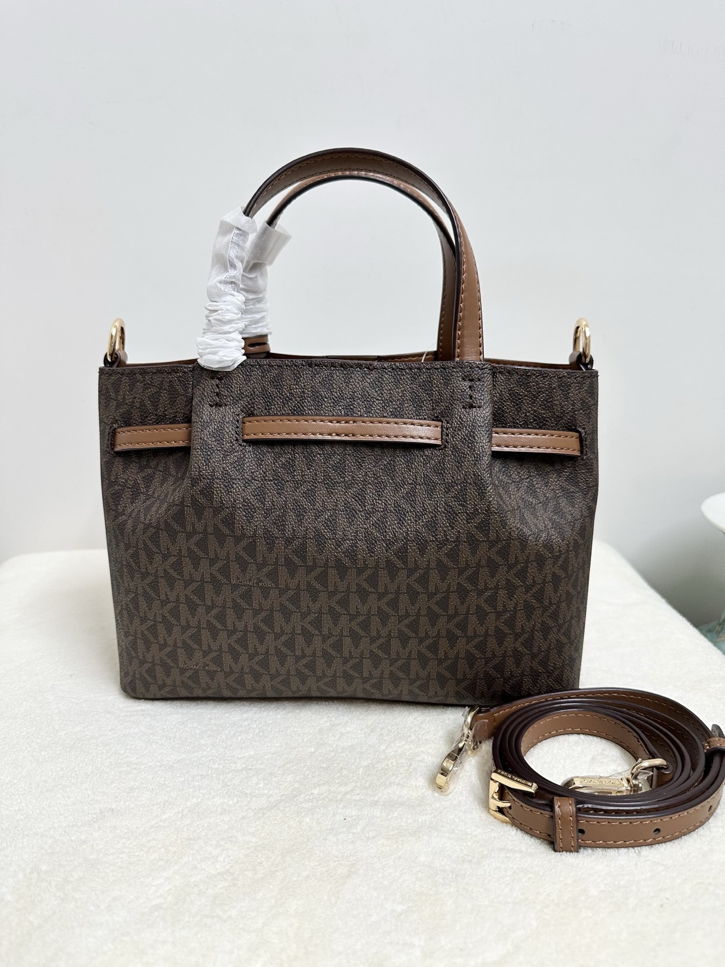 Michael Kors MK Carson 女士小号马衔扣手提包斜挎包橡果棕