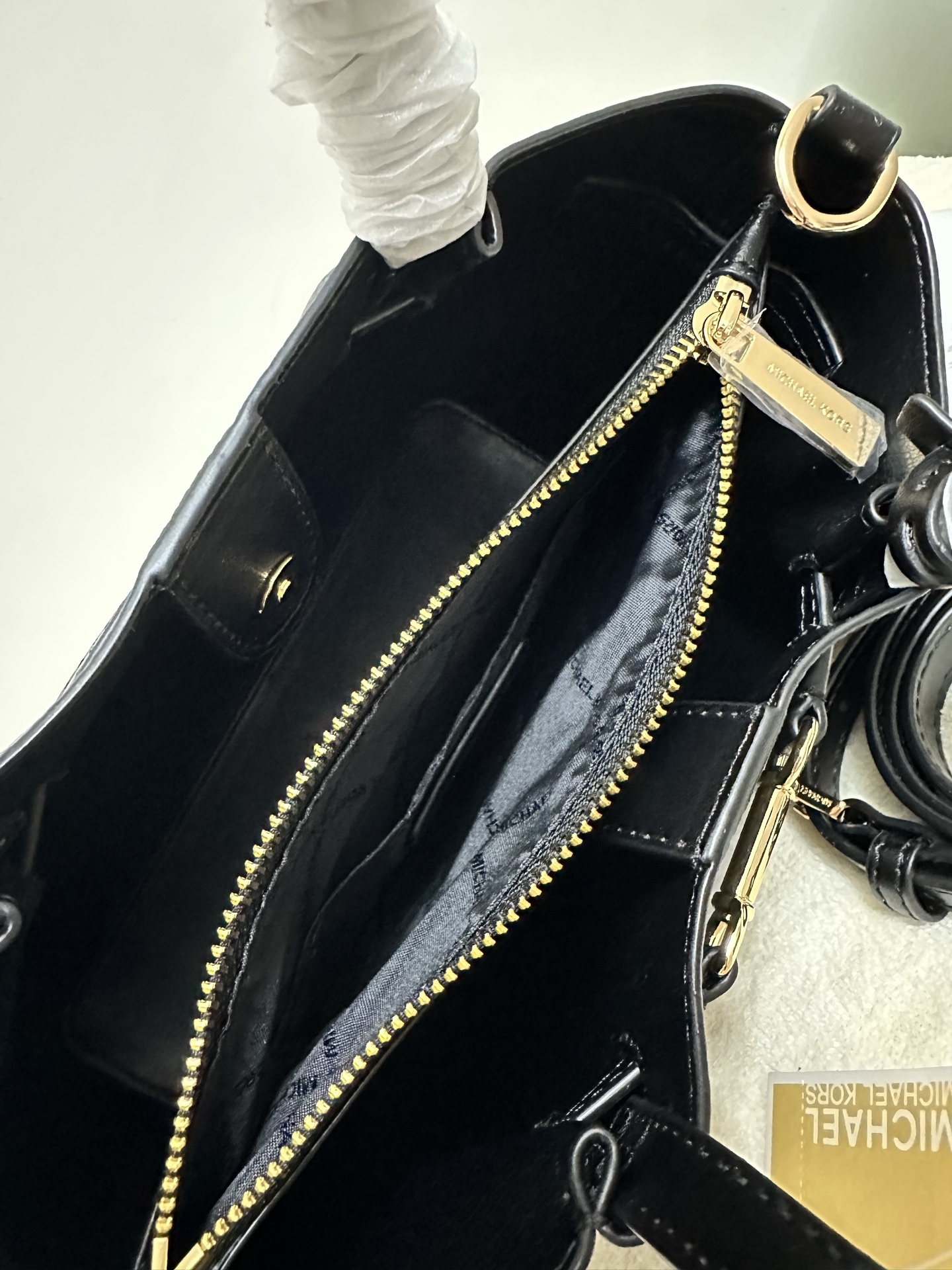 Michael Kors MK Carson 女士小号马衔扣手提包斜挎包橡果棕