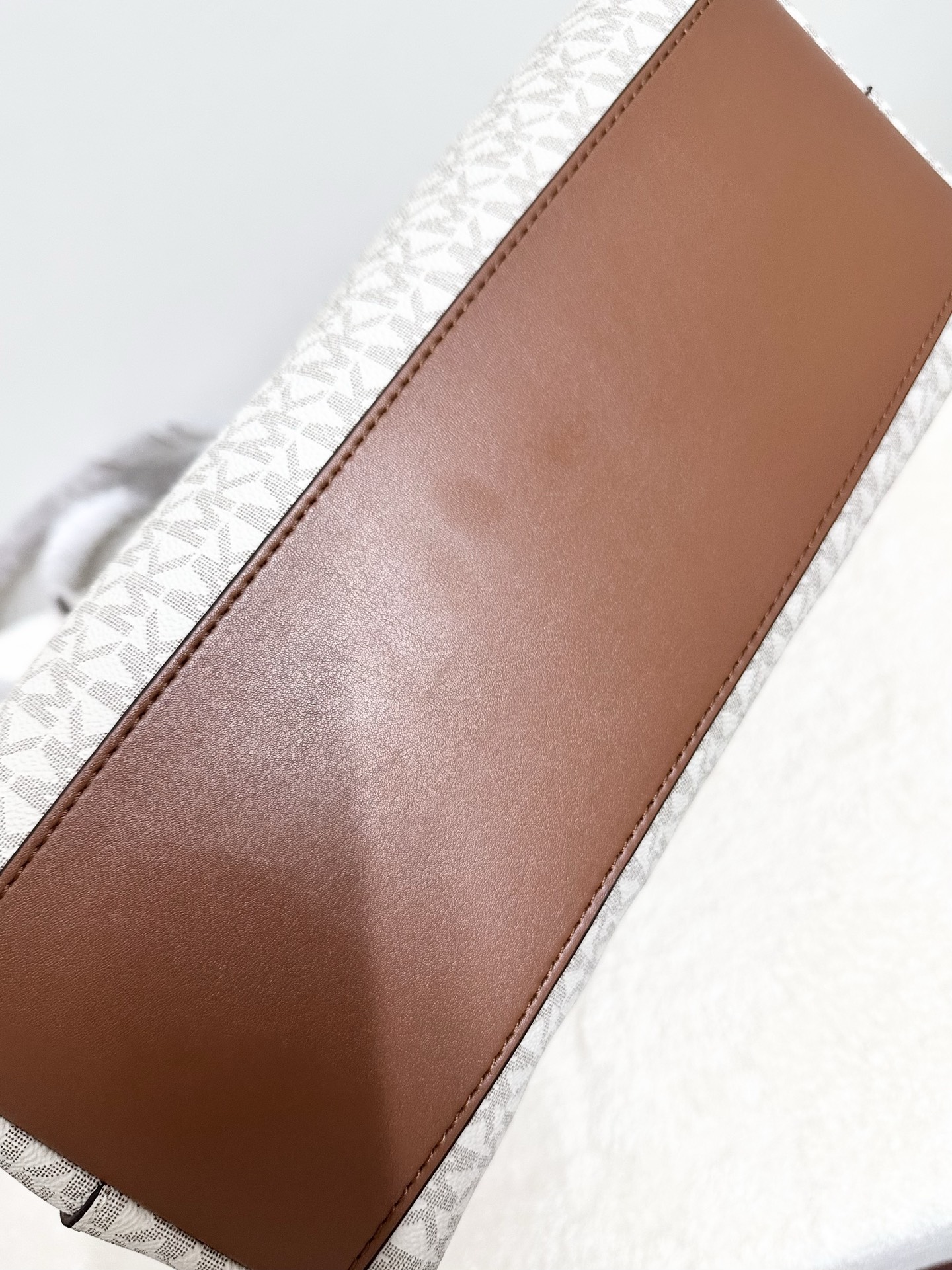 Michael Kors ～2025新款购物袋4色