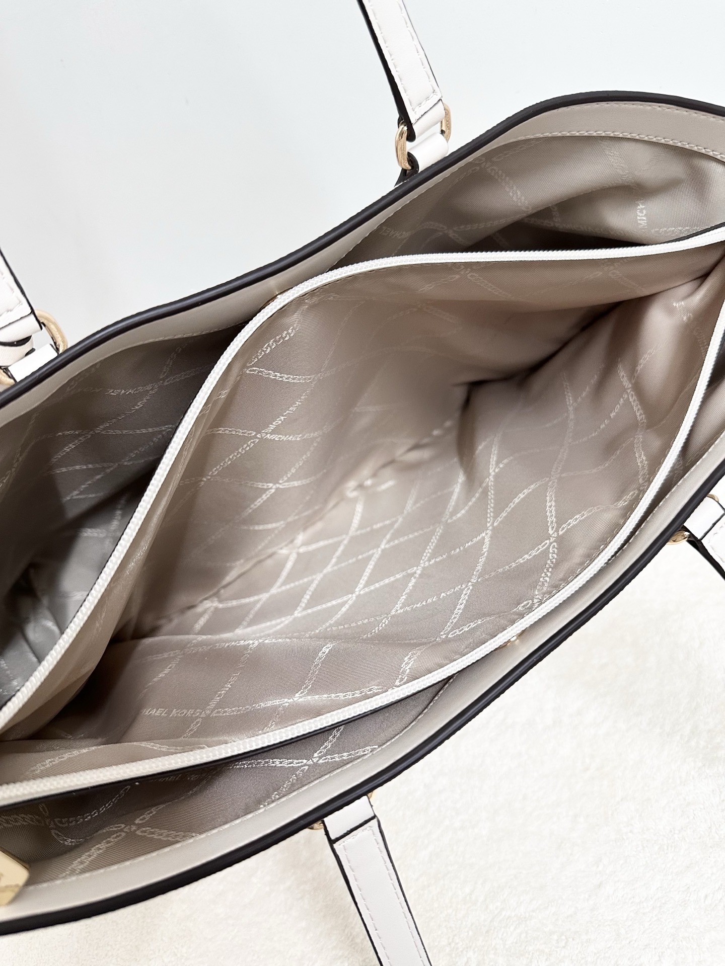 Michael Kors ～2025新款购物袋4色