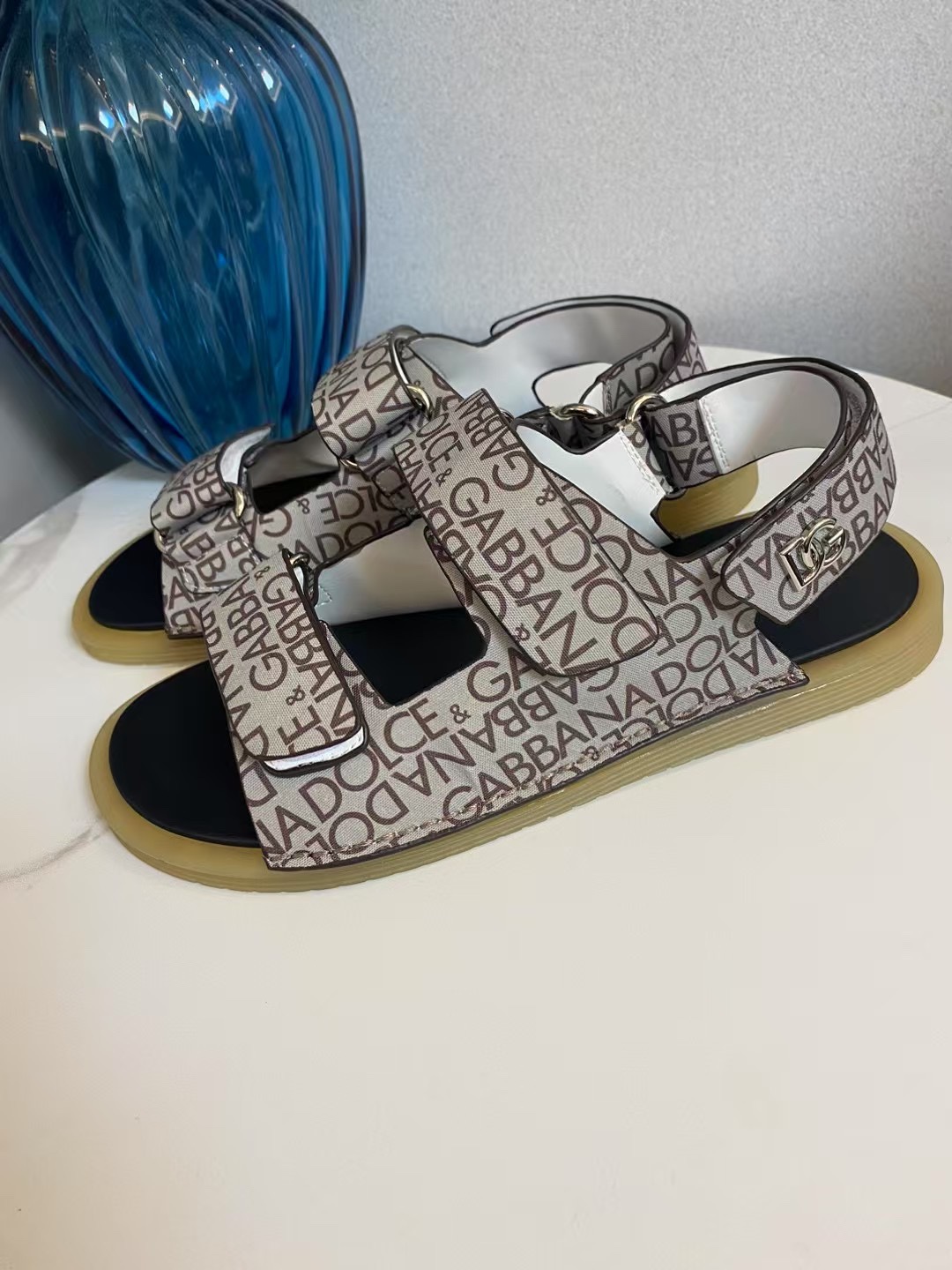 D G Classic Sandals: Comfortable and Durable, Size 38-46, Plant Price $552 - 图片 5