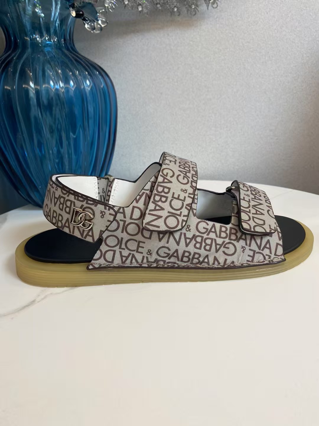 D G Classic Sandals: Comfortable and Durable, Size 38-46, Plant Price $552 - 图片 3