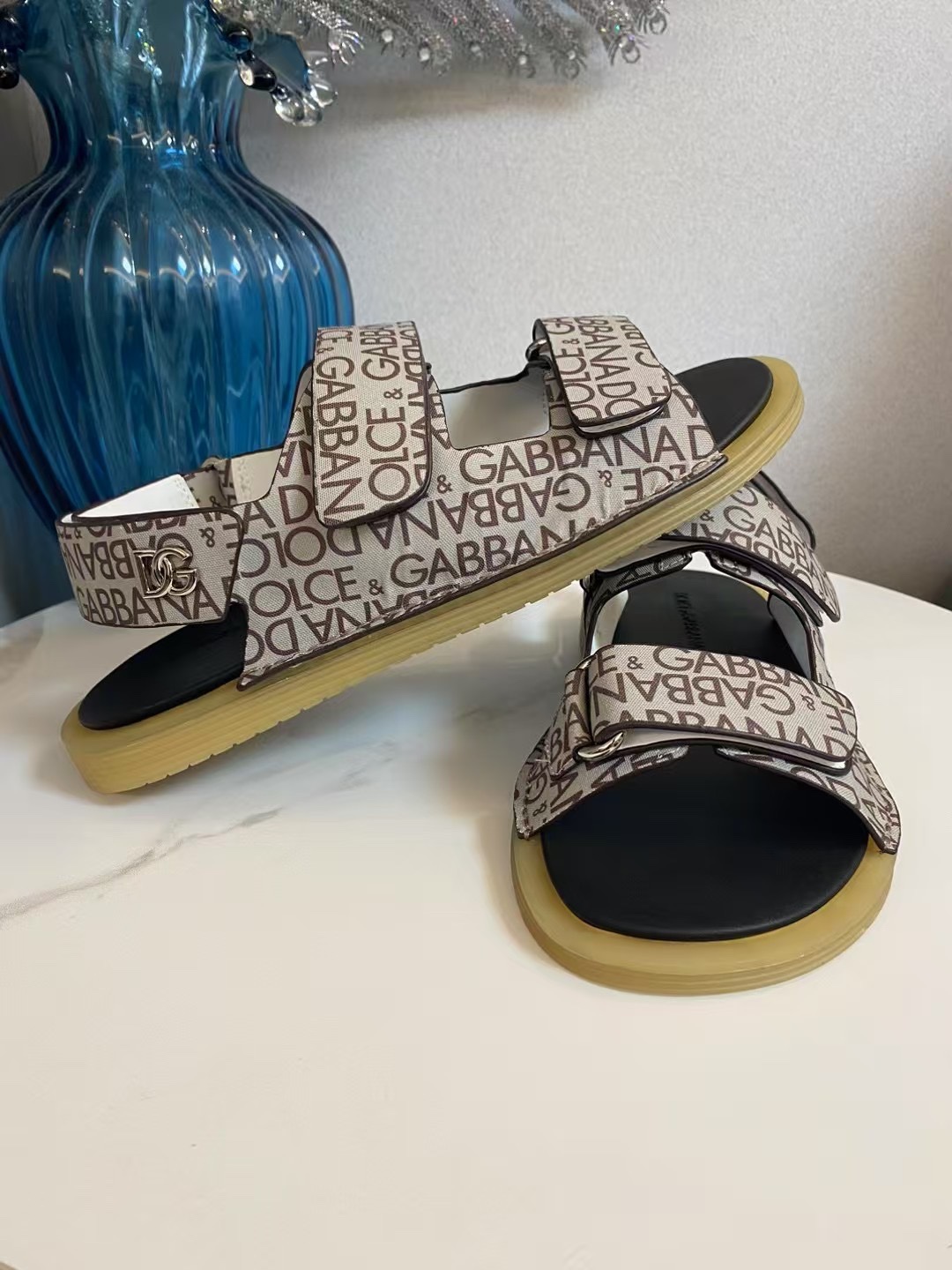 D G Classic Sandals: Comfortable and Durable, Size 38-46, Plant Price $552 - 图片 6