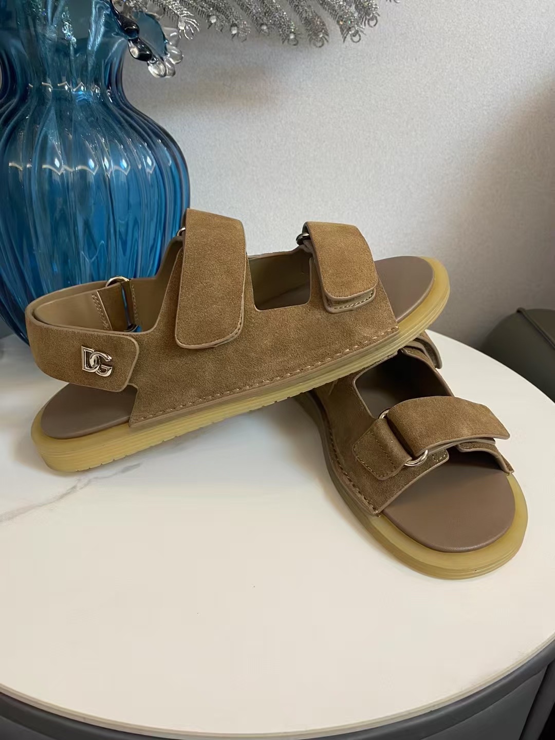 Durable and Comfortable DG Classic Sandals in Sizes 38-46 at $552 - 图片 3
