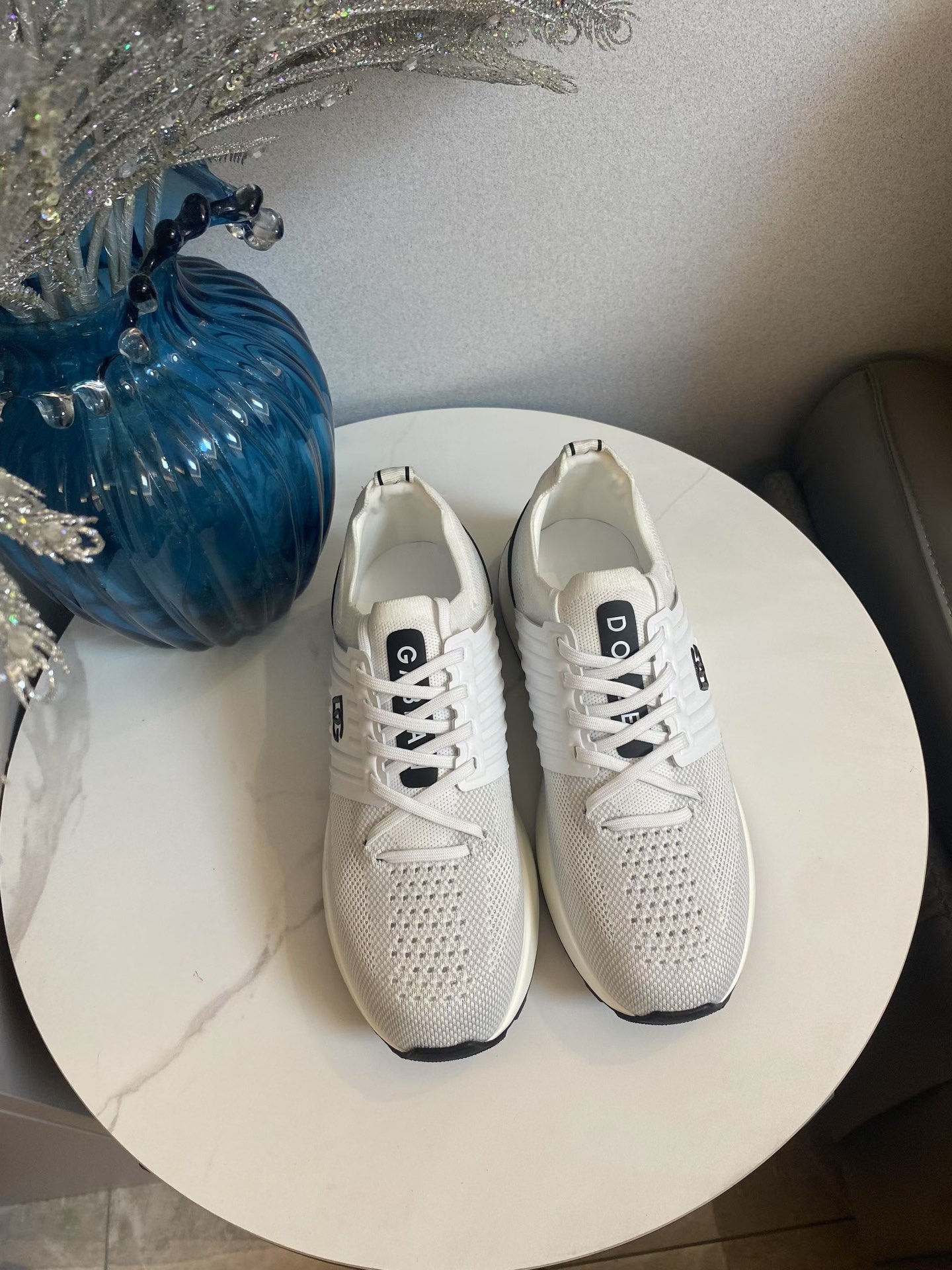 D&G Latest Running Sneakers: Light-Resistant, Classic Design, Comfortable Air-Fruit Fabric, Size 38-46. Price: 650. - 图片 2