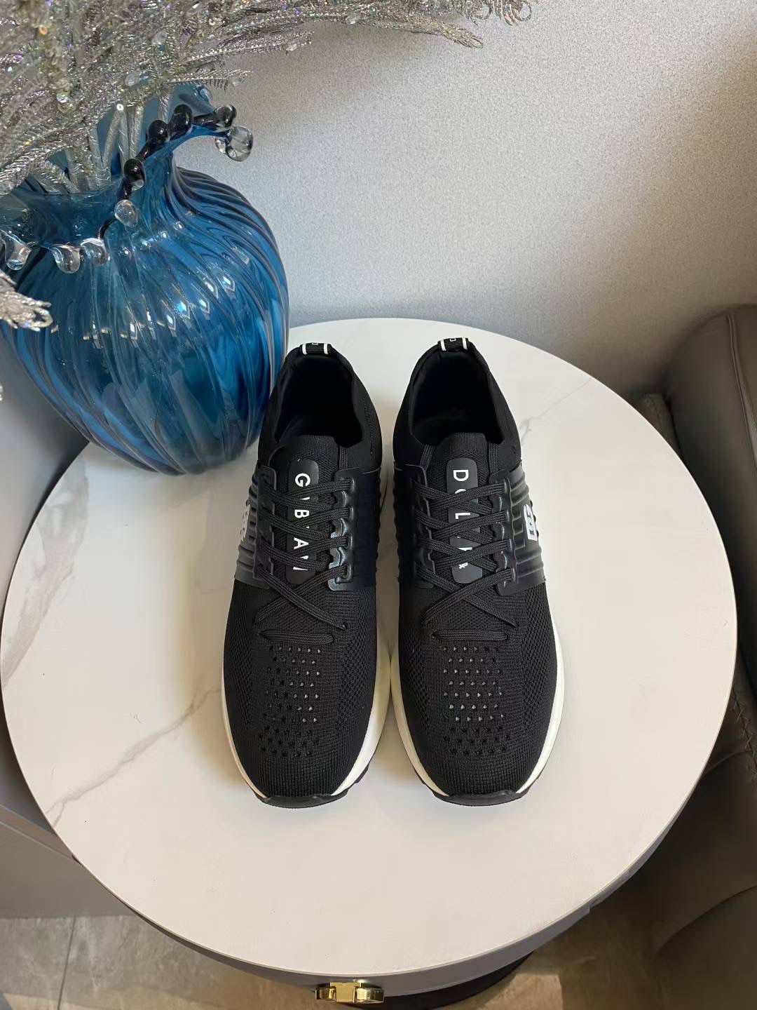 D&G Latest Running Sneakers: Light-Resistant, Comfortable, Classic Design, Size 38-46, $650 - 图片 2