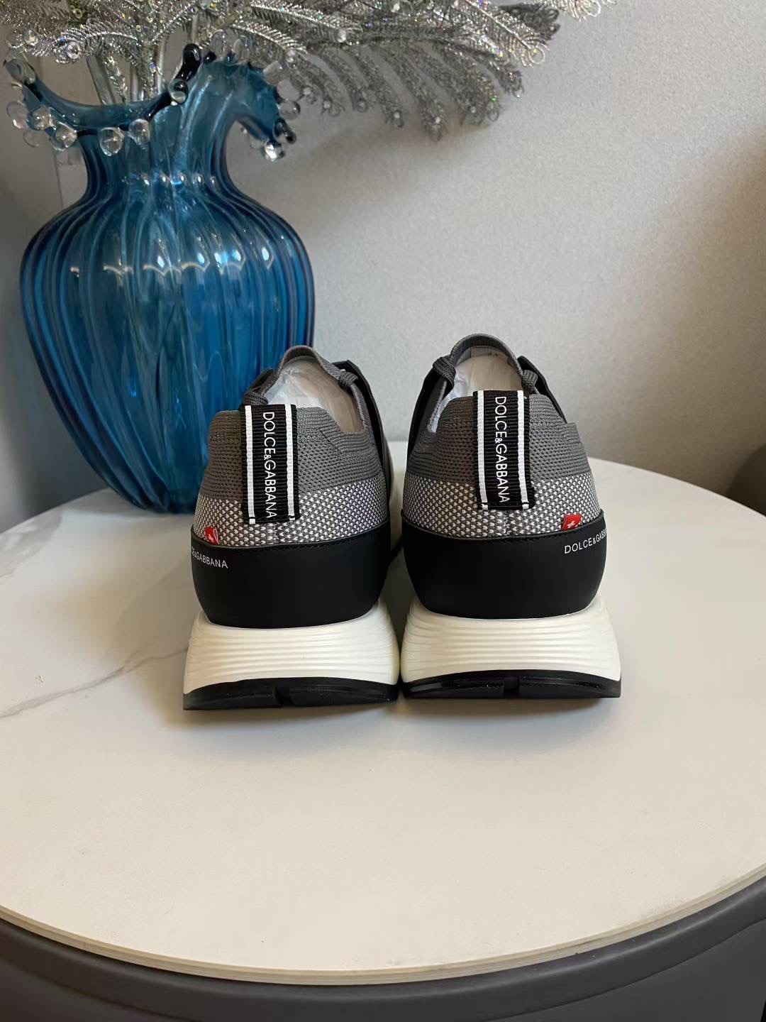 D&G Latest Running Sneakers: Light-Resistant, Comfortable, Classic Design, Size 38-46, $650 - 图片 9
