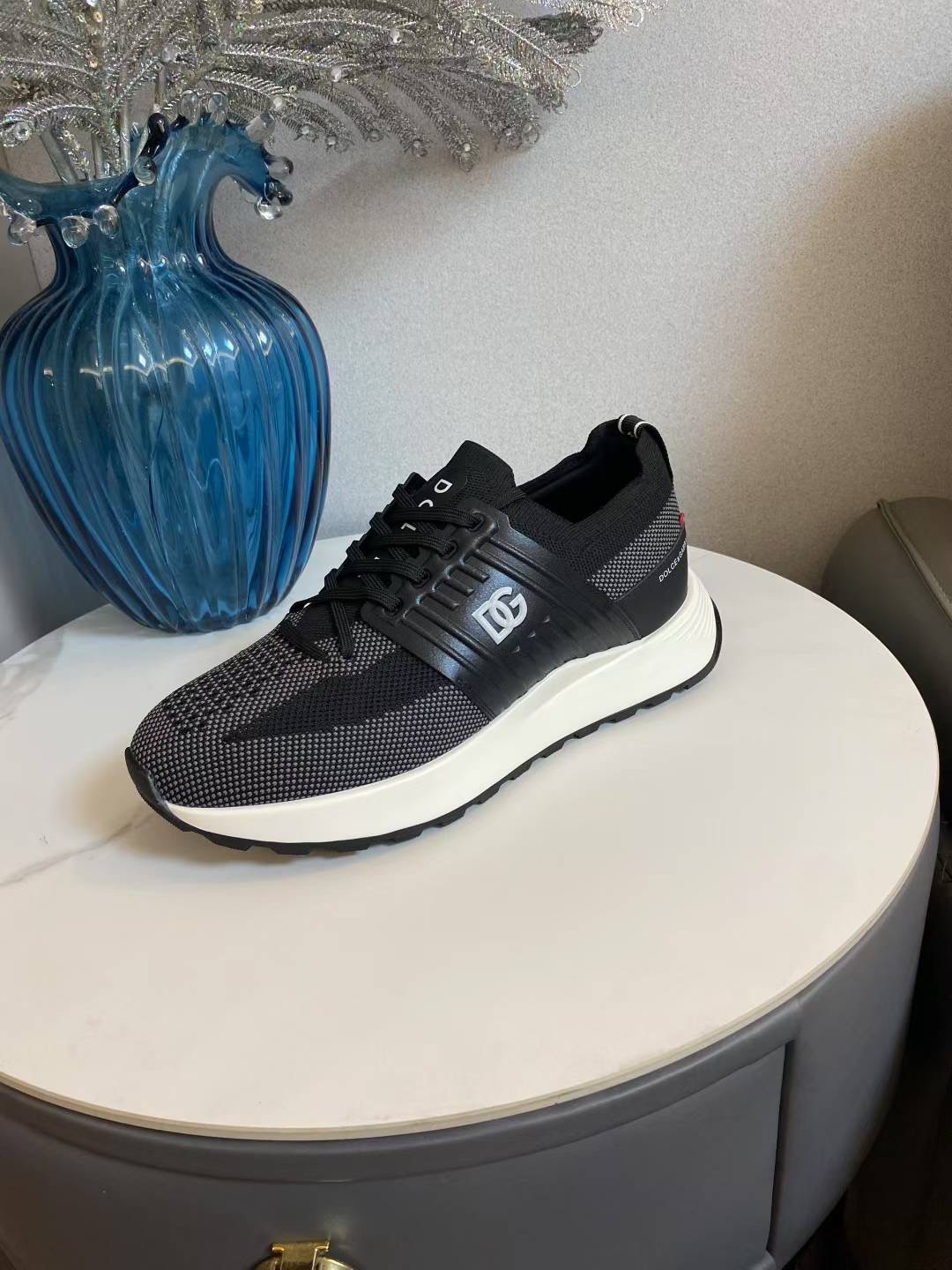 D&G Latest Running Sneakers: Light-Resistant, Classic Design, Comfortable Air-Fruit Fabric. - 图片 6