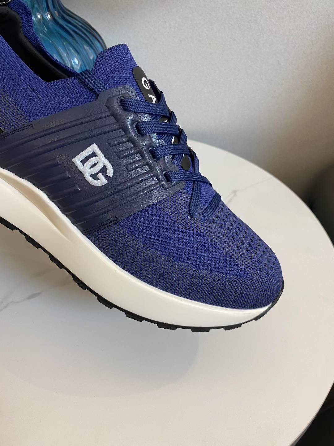 D&G Latest Running Sneakers: Light-Resistant, Air-Fruit Fabric, Size 38-46, $650 - 图片 4