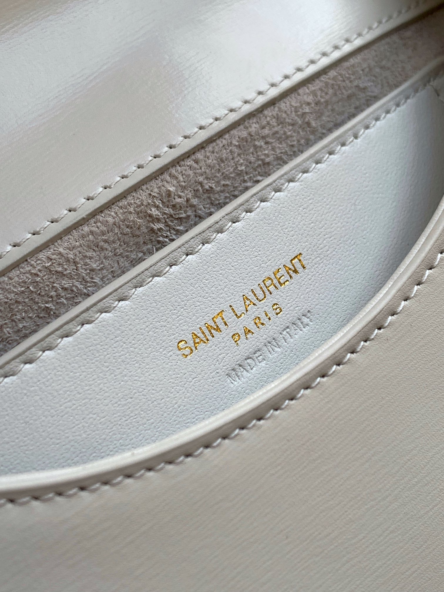 Voltaire 腋下/馬鞍バッグ - 独特なデザインと高級感