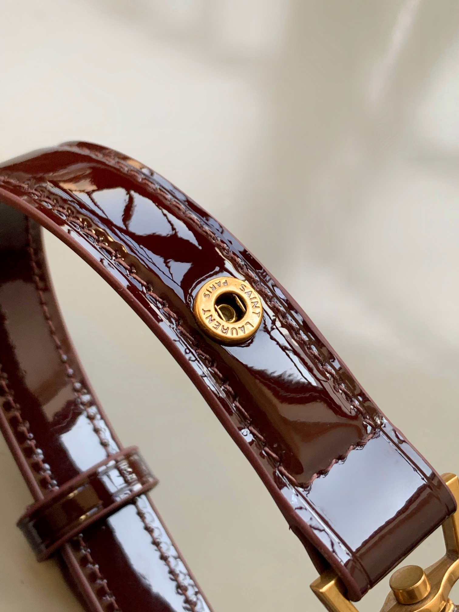 Voltaire 腋下/馬鞍バッグ - 独特なデザインと高級感