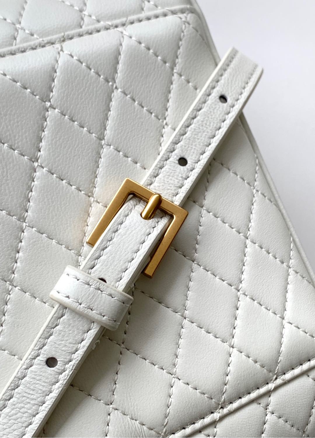 LE CASSANDRE ミニ羊皮革手拿包 - 多機能デザイン