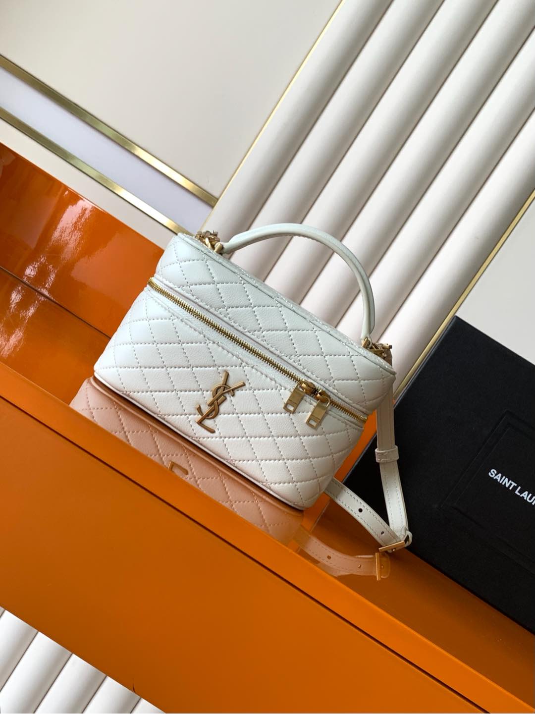 LE CASSANDRE ミニ羊皮革手拿包 - 多機能デザイン