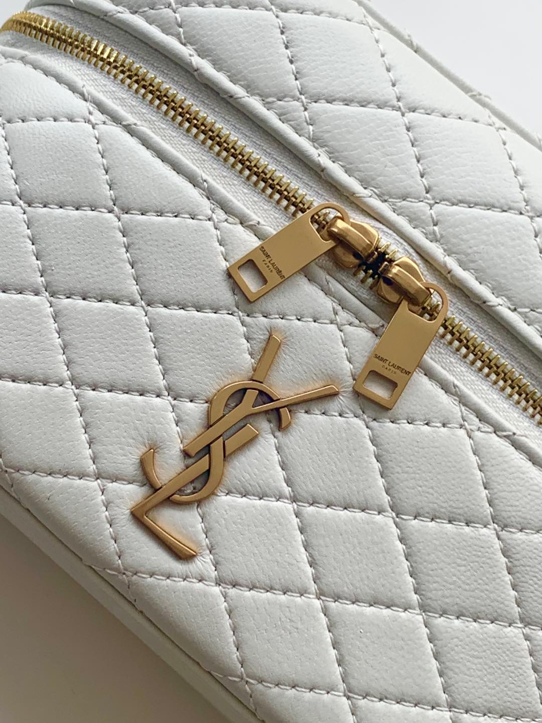 LE CASSANDRE ミニ羊皮革手拿包 - 多機能デザイン