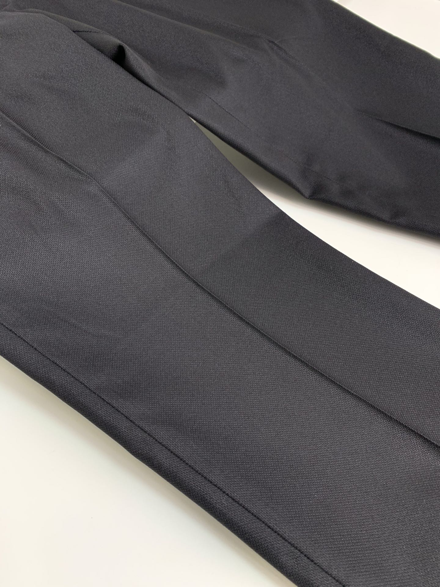 伯鲁*帝男士商务休闲羊毛西服套装（专属收纳袋），香港洋行渠道货，重磅级品鉴奢物，意大利原厂出品，25四季