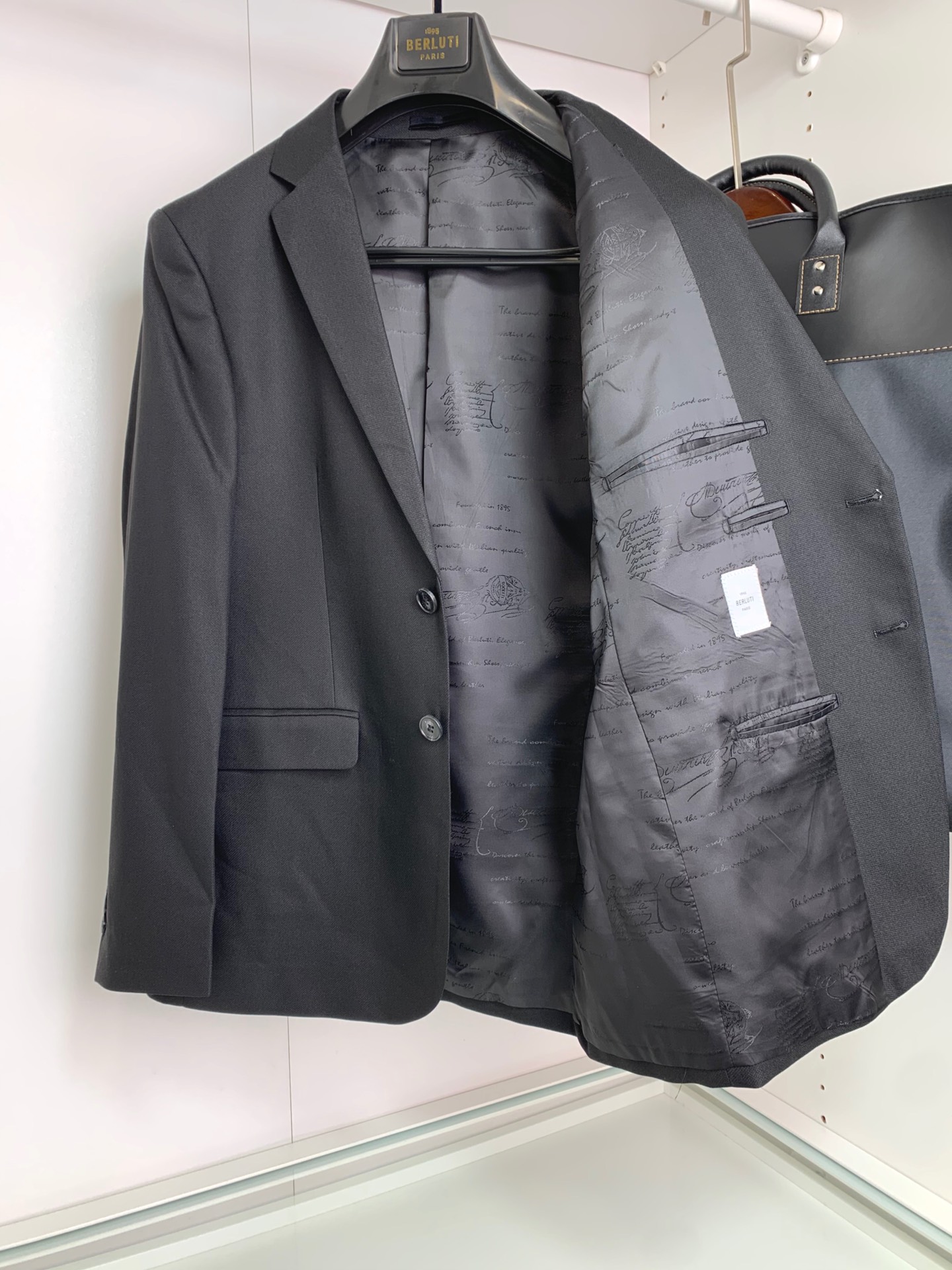 伯鲁*帝男士商务休闲羊毛西服套装（专属收纳袋），香港洋行渠道货，重磅级品鉴奢物，意大利原厂出品，25年四