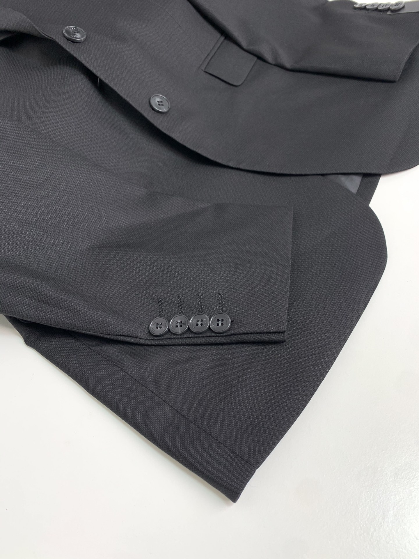 伯鲁*帝男士商务休闲羊毛西服套装（专属收纳袋），香港洋行渠道货，重磅级品鉴奢物，意大利原厂出品，25年四