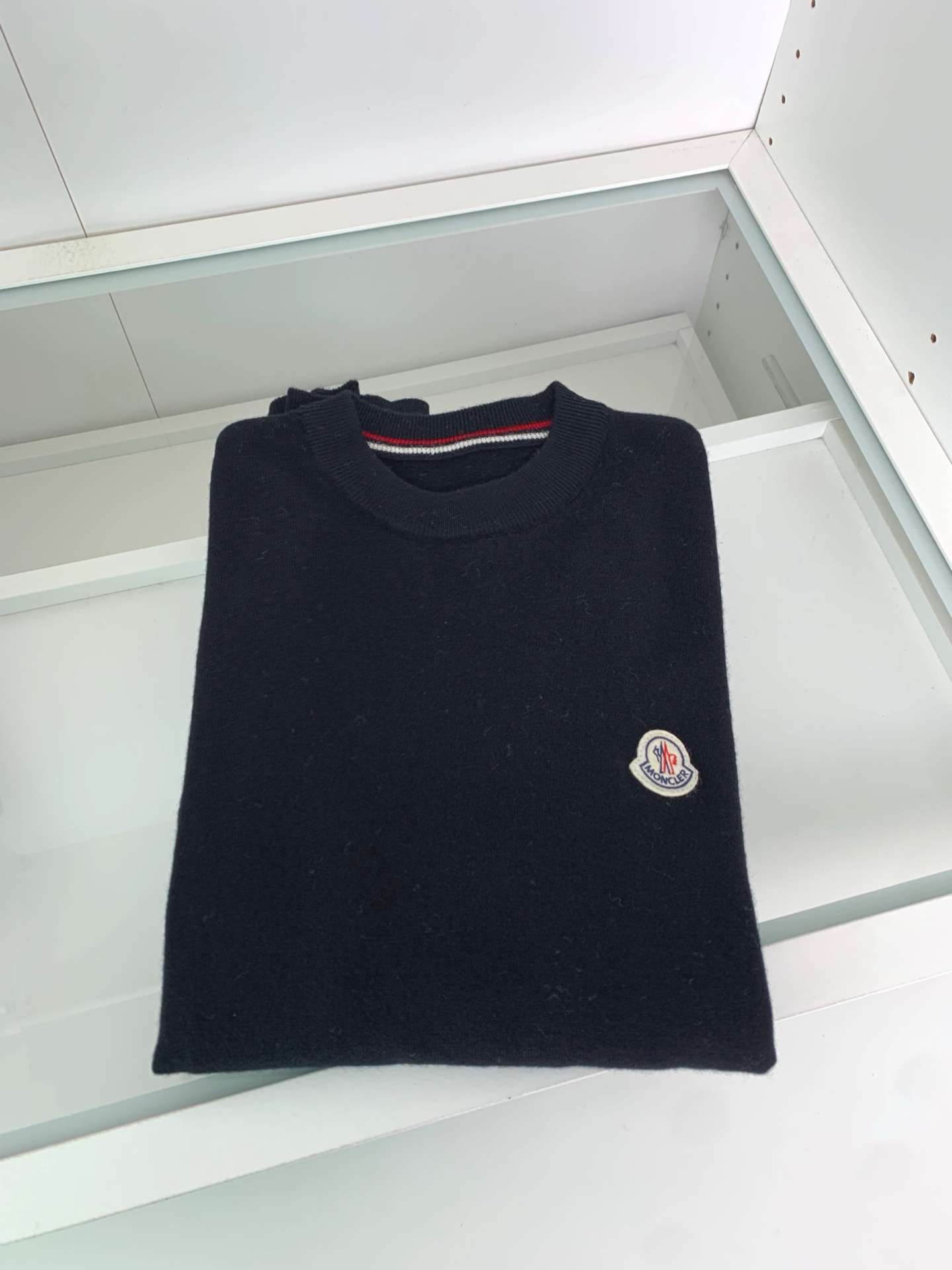 ，25FW秋冬新款细羊绒羊毛混纺针织圆领毛衣，男士胸口经典LOGO标点缀 时尚休闲套头毛衣针织衫！贸易公