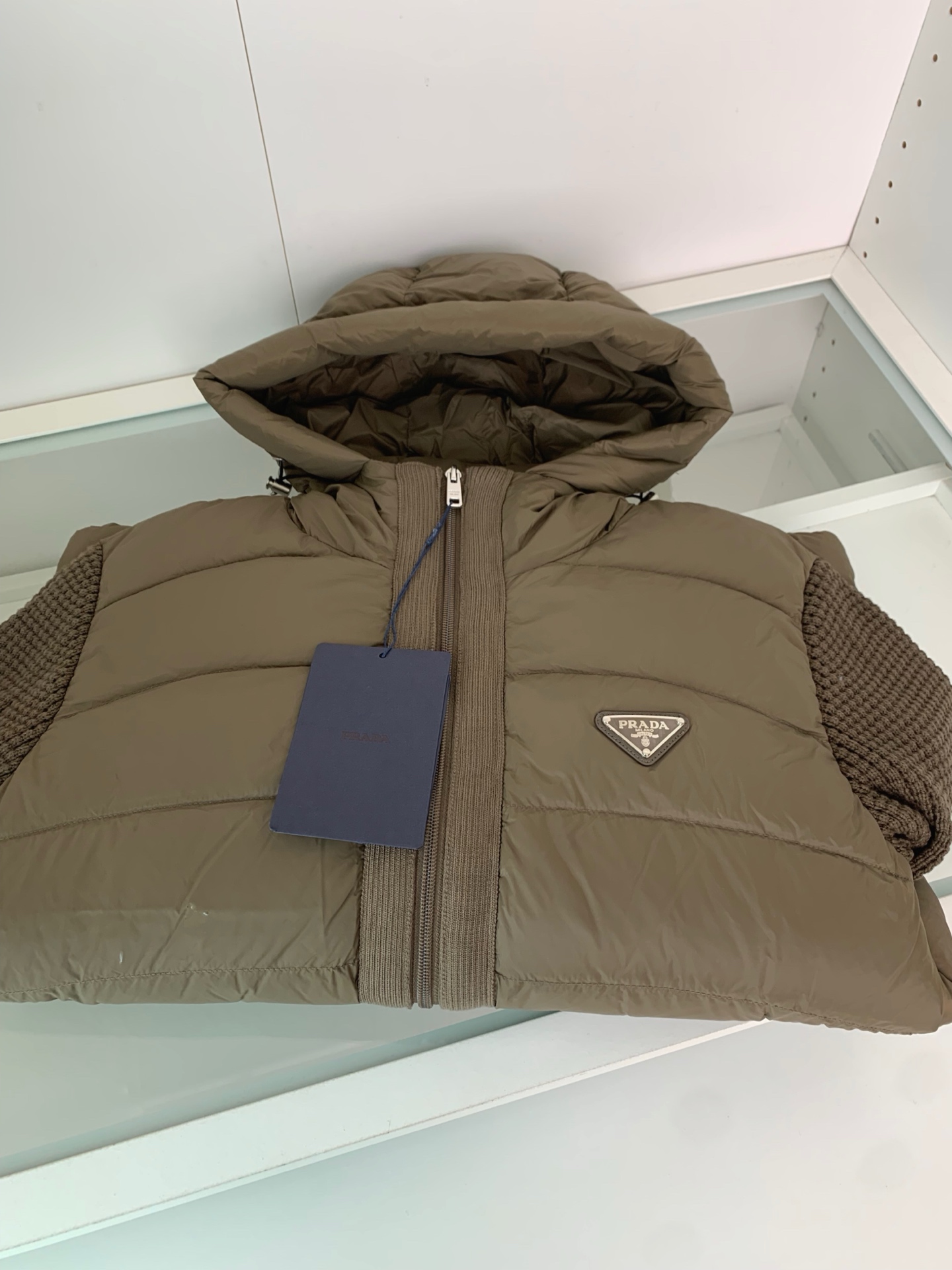 ，2025秋冬新款针织拼接羽绒连帽休闲外套！秋冬非常实穿的一款！羽绒与羊毛的碰撞！有着细节质感 不管单穿