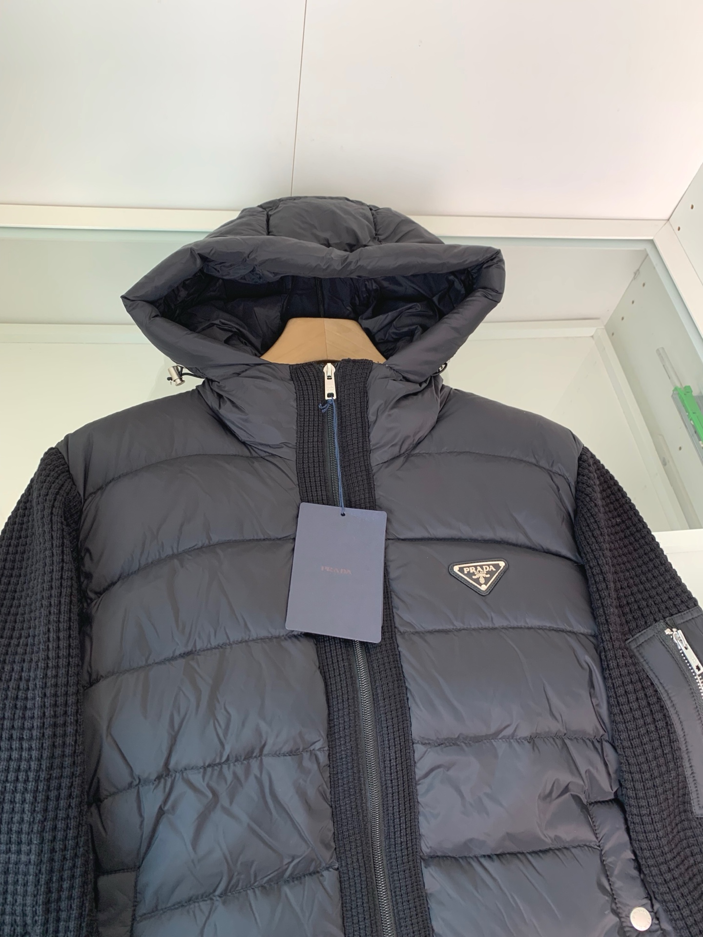 ，2025秋冬新款针织拼接羽绒连帽休闲外套！秋冬非常实穿的一款！羽绒与羊毛的碰撞！有着细节质感 不管单穿