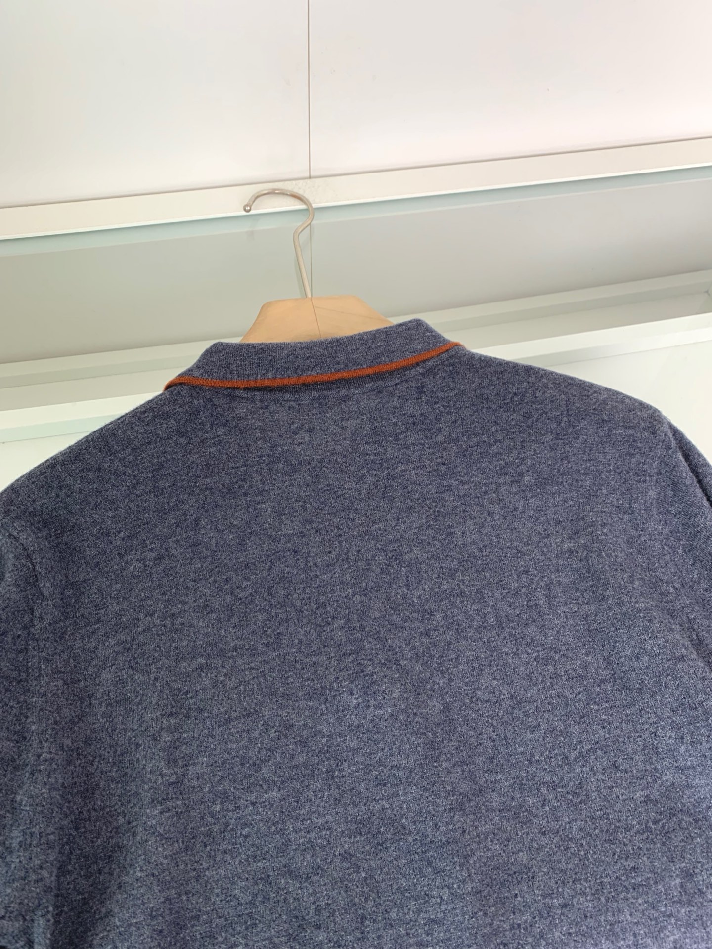 。LFW秋冬新款羊绒羊毛纱线针织翻领毛衣！经典字母logo标识刺绣休闲套头毛衣针织衫！贸易公司渠道 同步