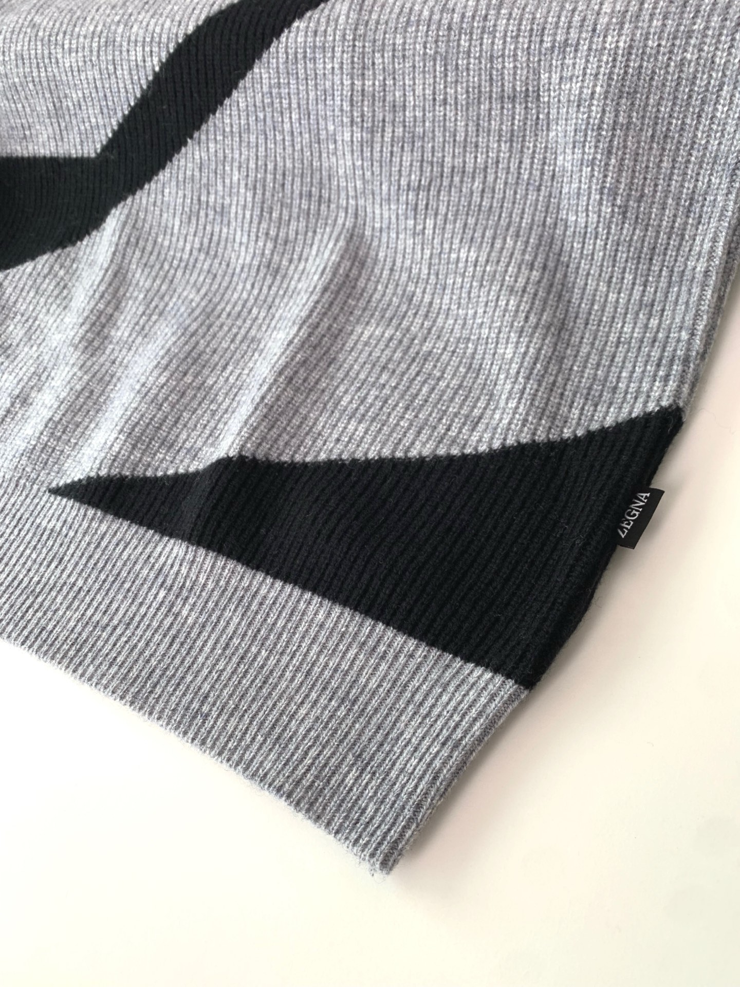 ZZ男士高端简约羊绒羊毛混纺针织毛衫元宝针设计官网最新，香港洋行渠道货，纯正血统品质，25秋冬新款，经典